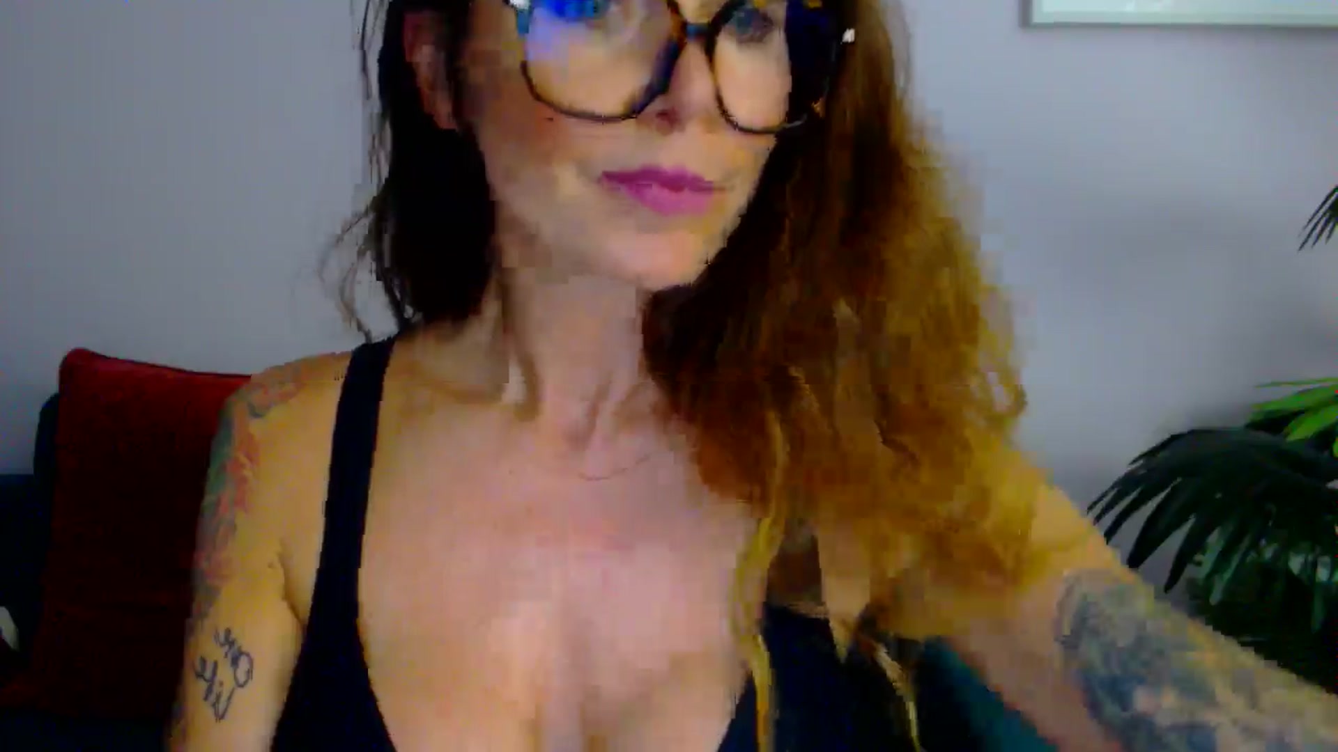Gallery image thumbnail from Delilah_sweet's myfreecams stream on, 07/14/2025, 17:09 image 12 of 20