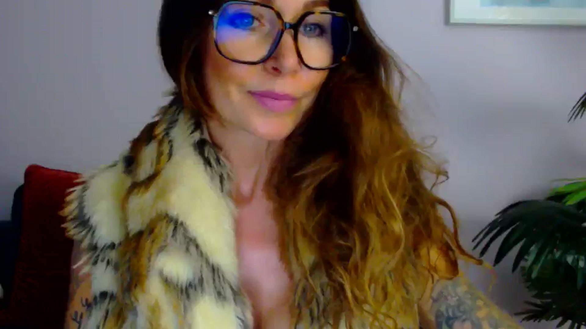 Gallery image thumbnail from Delilah_sweet's myfreecams stream on, 07/15/2025, 16:14 image 7 of 20