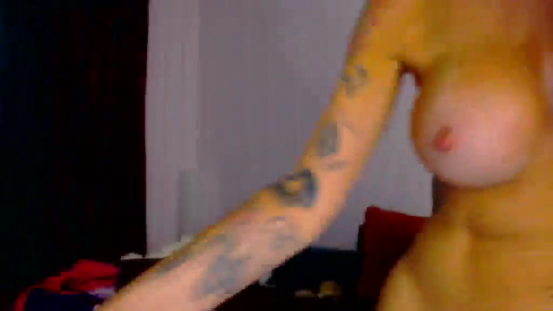 Gallery image thumbnail from Delilah_sweet's myfreecams stream on, 07/15/2025, 16:14 image 12 of 20