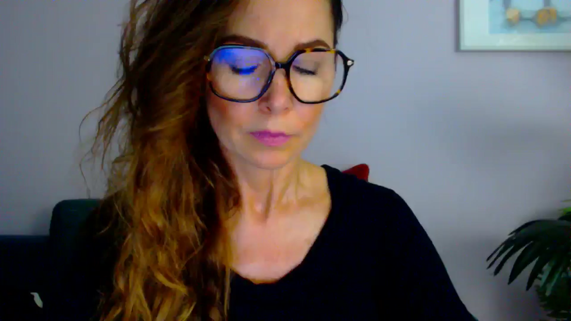 Gallery image thumbnail from Delilah_sweet's myfreecams stream on, 07/17/2025, 14:32 image 12 of 20