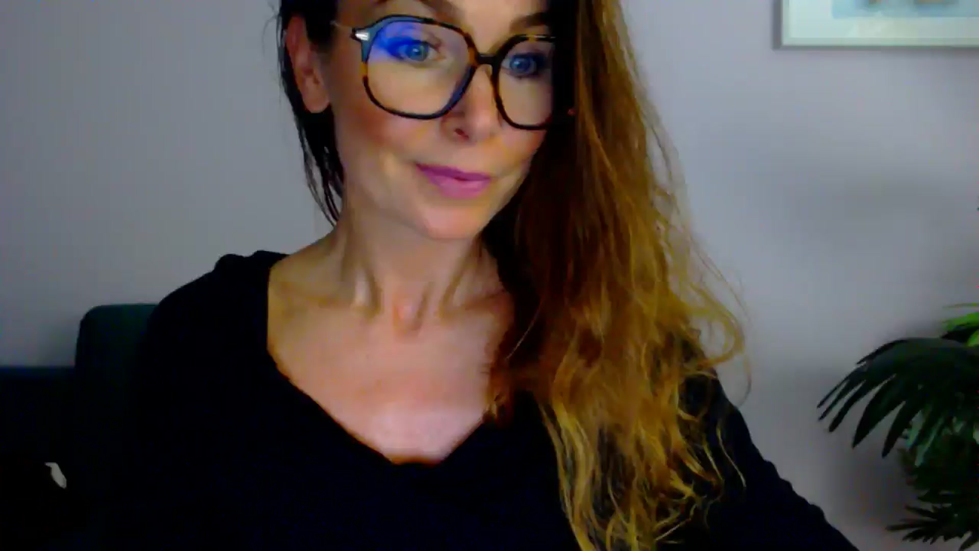 Gallery image thumbnail from Delilah_sweet's myfreecams stream on, 07/17/2025, 15:23 image 18 of 20