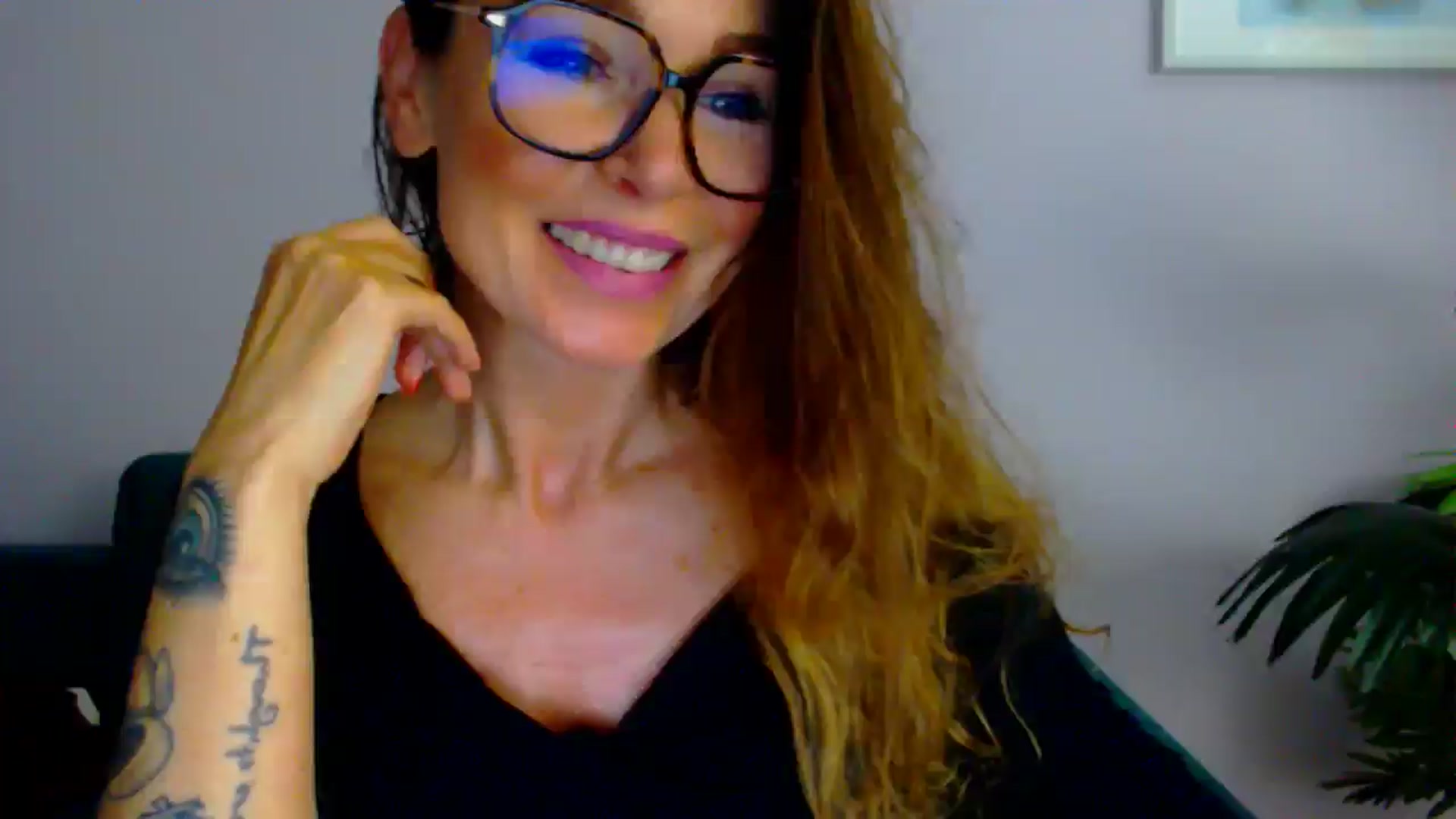 Gallery image thumbnail from Delilah_sweet's myfreecams stream on, 07/17/2025, 15:23 image 19 of 20