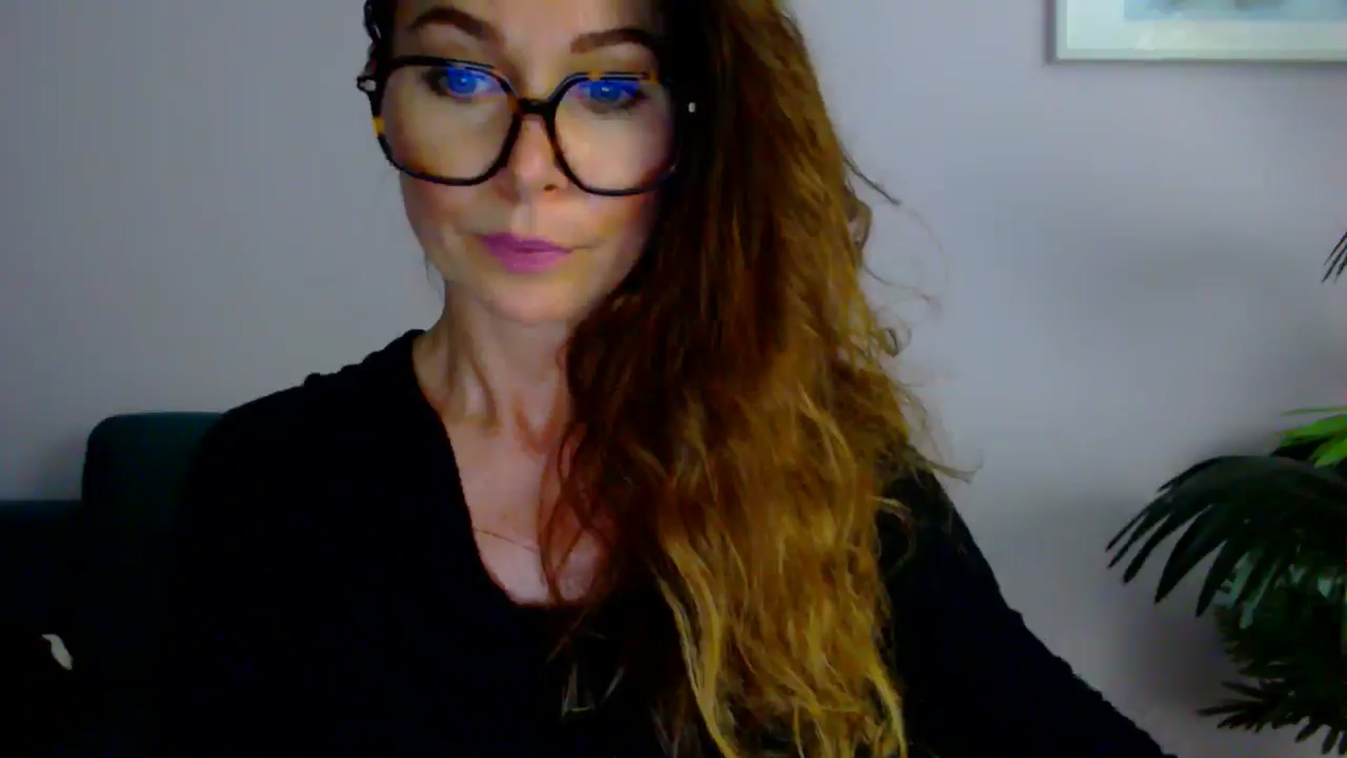 Gallery image thumbnail from Delilah_sweet's myfreecams stream on, 07/17/2025, 16:22 image 9 of 20