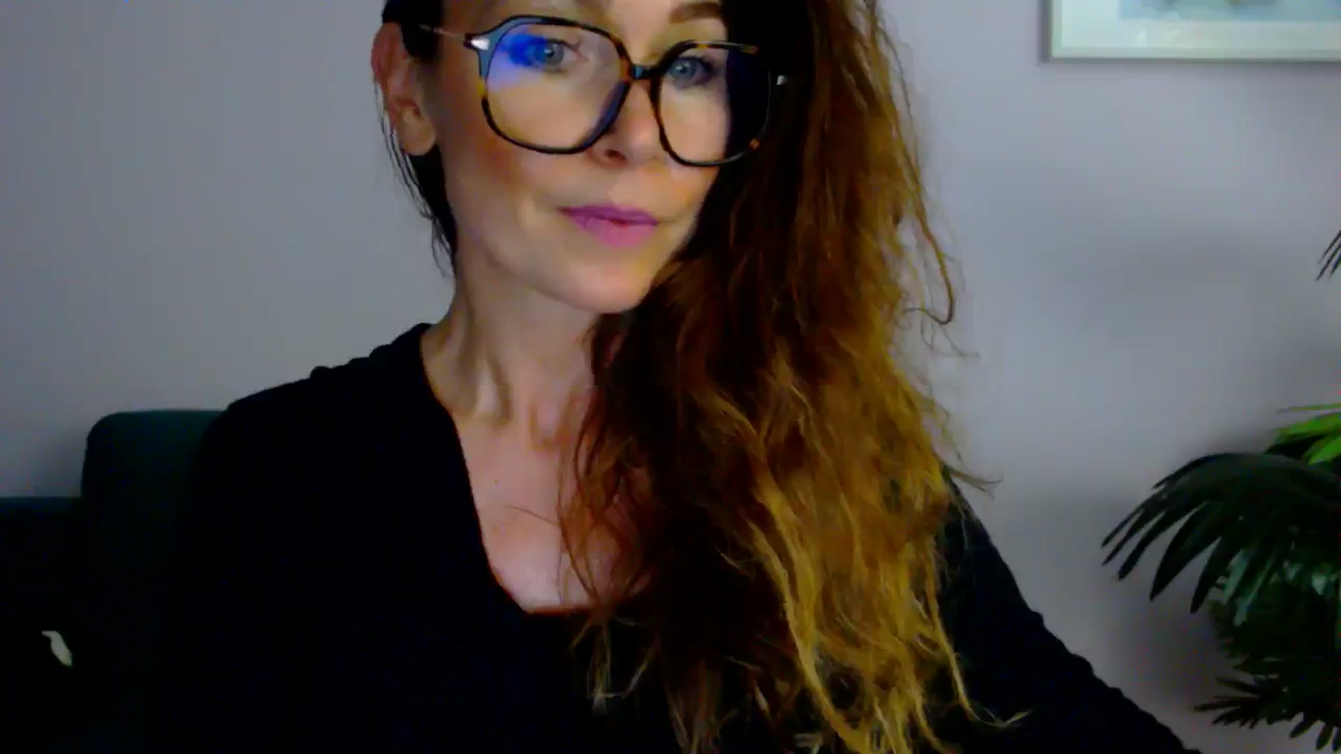 Gallery image thumbnail from Delilah_sweet's myfreecams stream on, 07/17/2025, 16:22 image 8 of 20