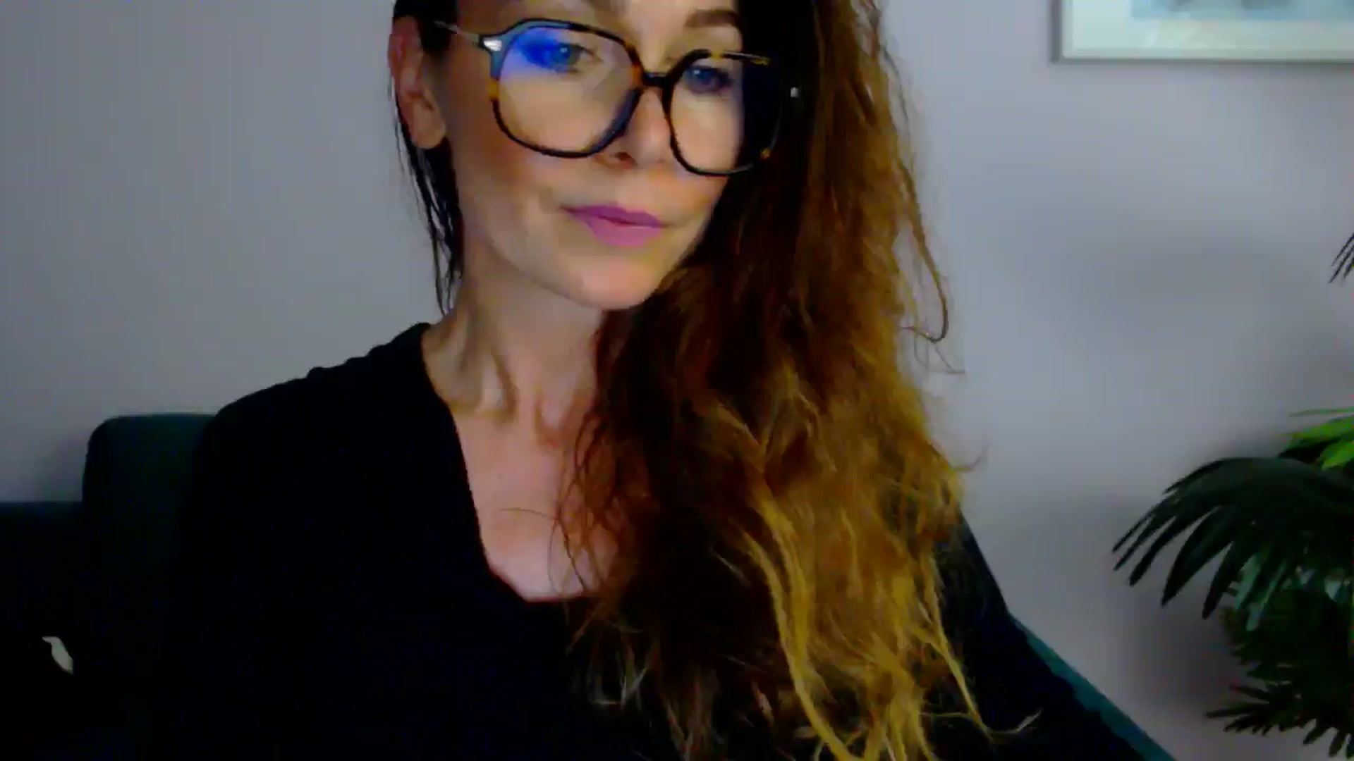 Gallery image thumbnail from Delilah_sweet's myfreecams stream on, 07/17/2025, 16:22 image 13 of 20