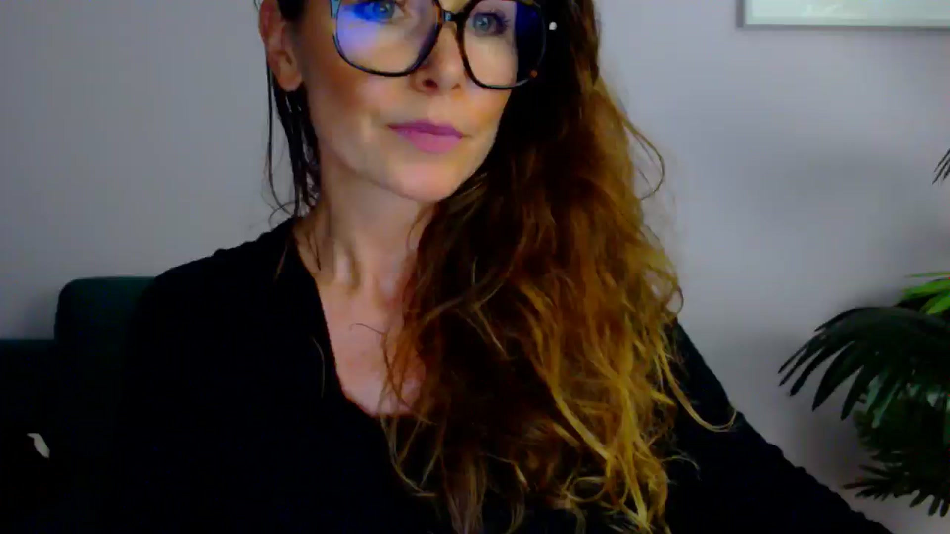 Gallery image thumbnail from Delilah_sweet's myfreecams stream on, 07/17/2025, 16:22 image 1 of 20