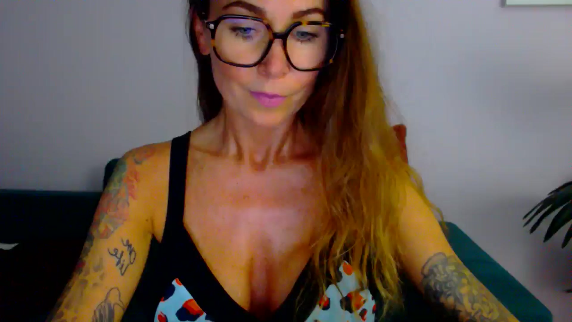 Gallery image thumbnail from Delilah_sweet's myfreecams stream on, 07/21/2025, 16:44 image 1 of 20