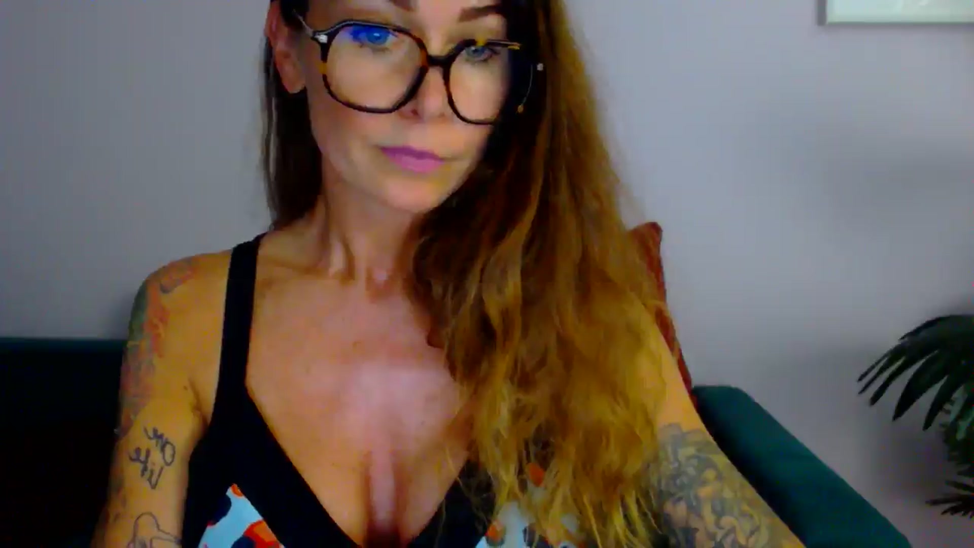 Gallery image thumbnail from Delilah_sweet's myfreecams stream on, 07/21/2025, 16:44 image 16 of 20
