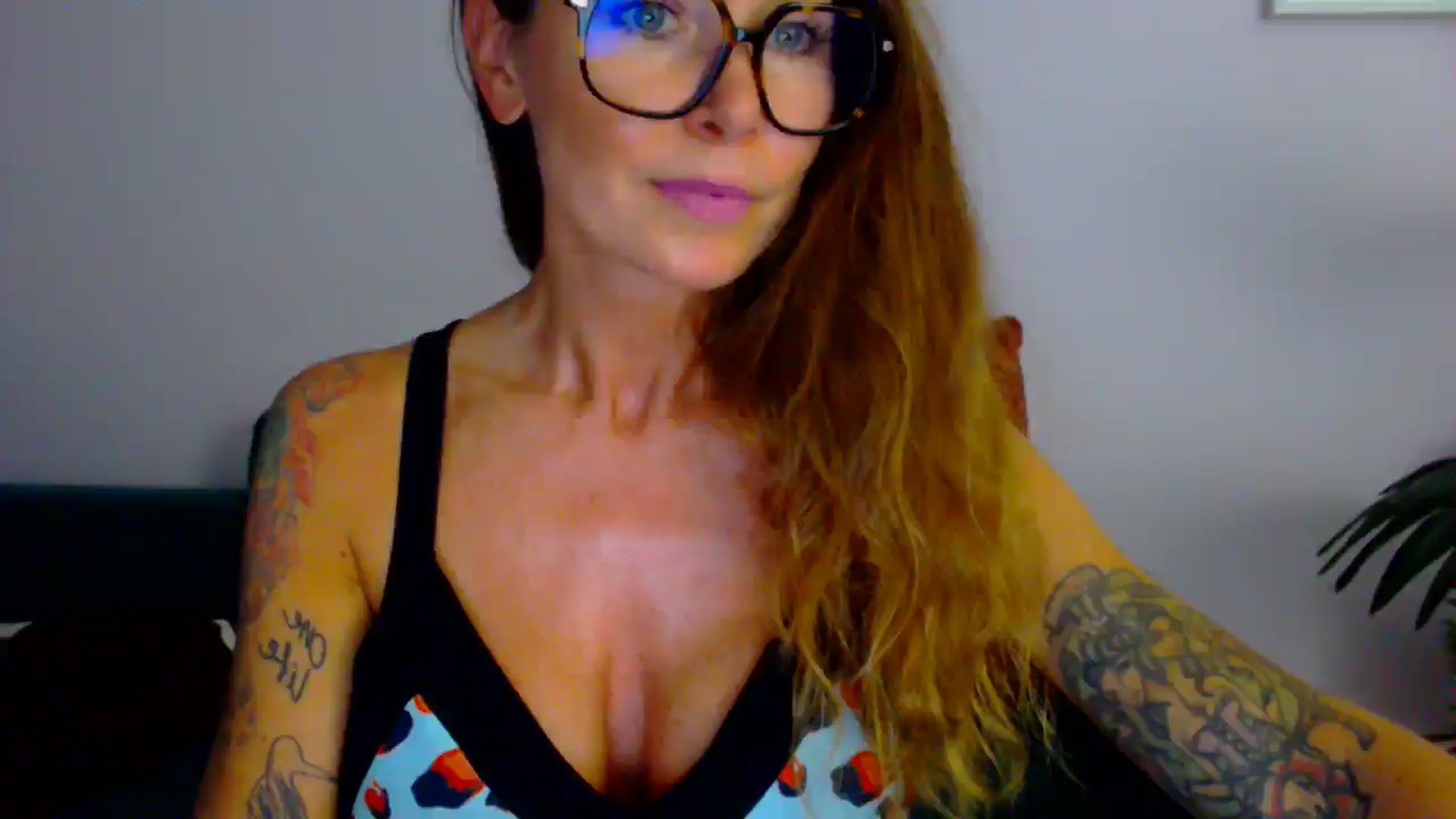 Gallery image thumbnail from Delilah_sweet's myfreecams stream on, 07/21/2025, 16:44 image 7 of 20