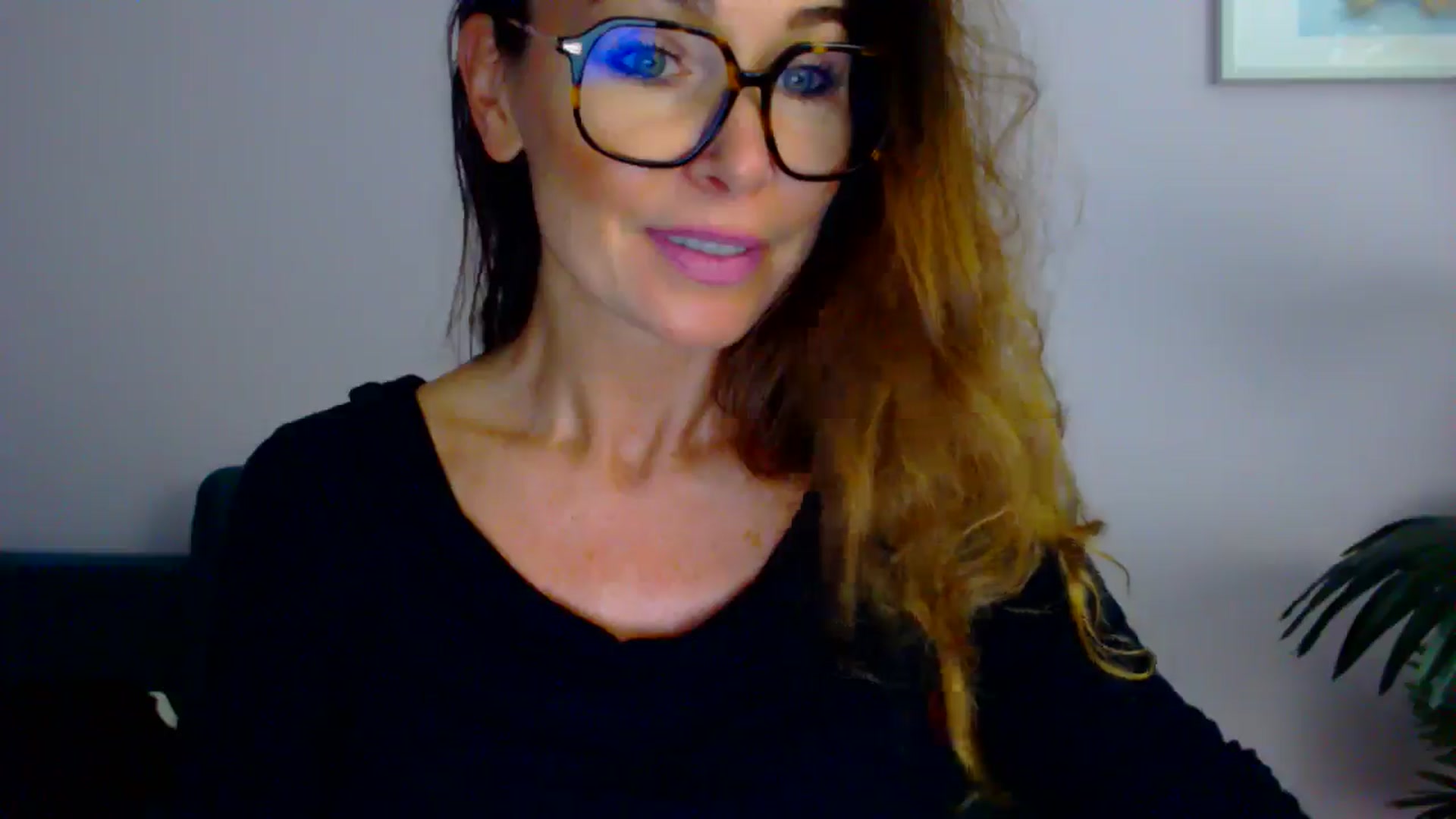 Gallery image thumbnail from Delilah_sweet's myfreecams stream on, 07/23/2025, 15:40 image 6 of 20