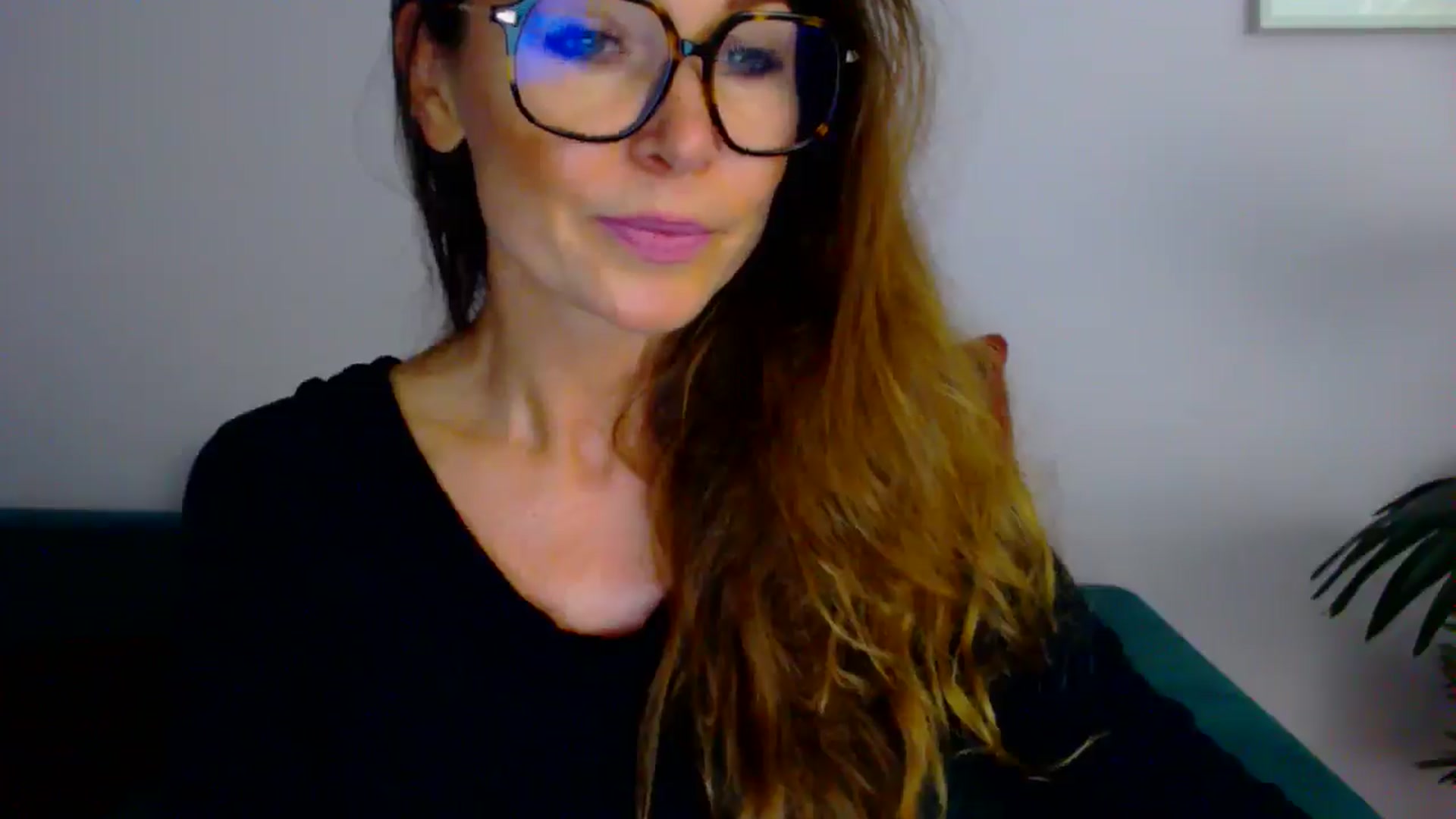 Gallery image thumbnail from Delilah_sweet's myfreecams stream on, 07/23/2025, 16:27 image 12 of 20