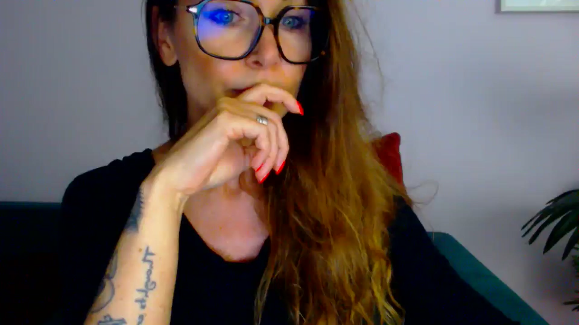 Gallery image thumbnail from Delilah_sweet's myfreecams stream on, 07/23/2025, 16:27 image 16 of 20