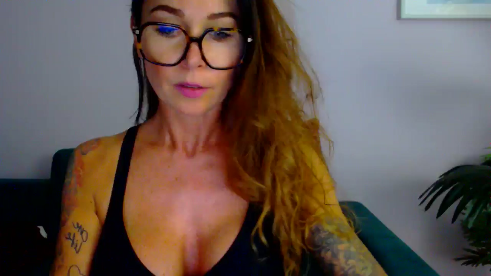 Gallery image thumbnail from Delilah_sweet's myfreecams stream on, 07/23/2025, 17:36 image 4 of 20