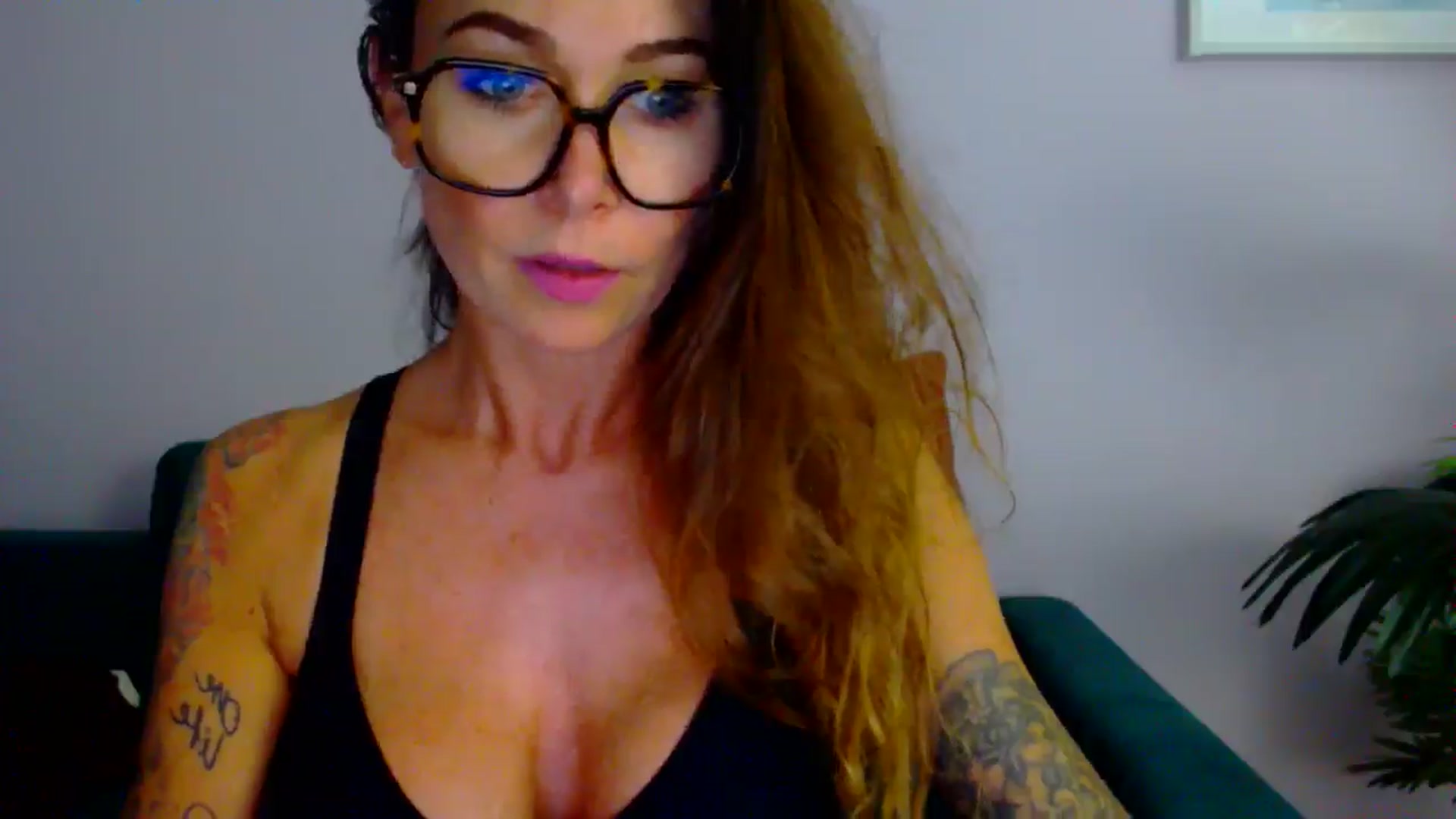 Gallery image thumbnail from Delilah_sweet's myfreecams stream on, 07/23/2025, 17:36 image 19 of 20