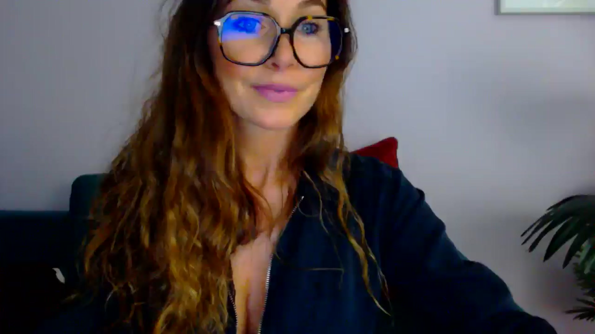 Gallery image thumbnail from Delilah_sweet's myfreecams stream on, 07/29/2025, 14:47 image 14 of 20