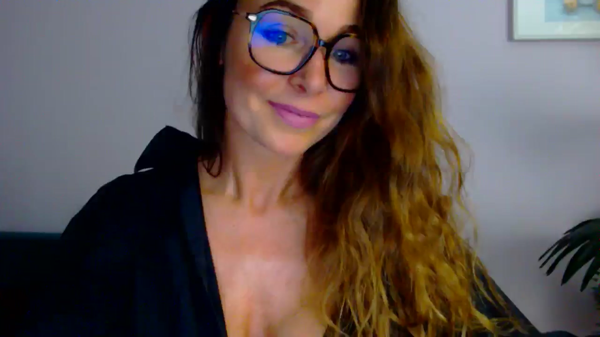 Gallery image thumbnail from Delilah_sweet's myfreecams stream on, 07/29/2025, 16:05 image 8 of 20