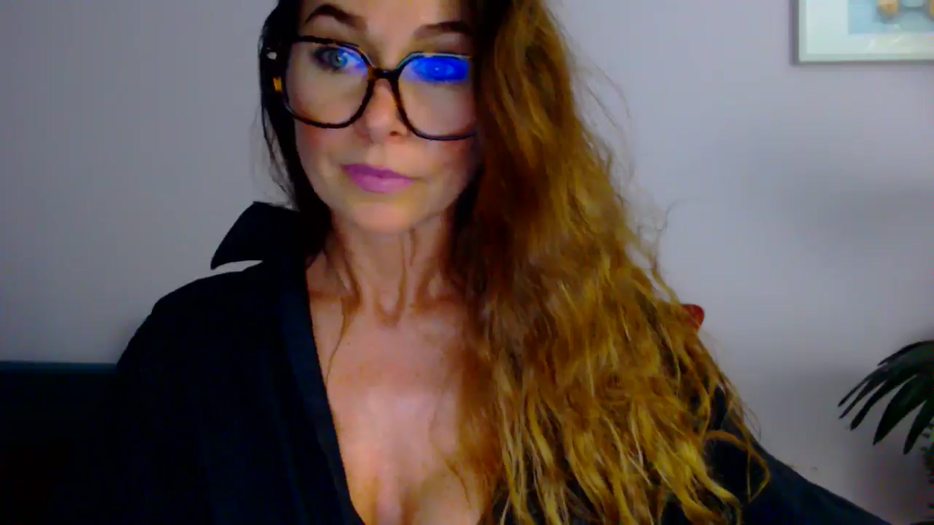 Gallery image thumbnail from Delilah_sweet's myfreecams stream on, 07/29/2025, 16:05 image 14 of 20