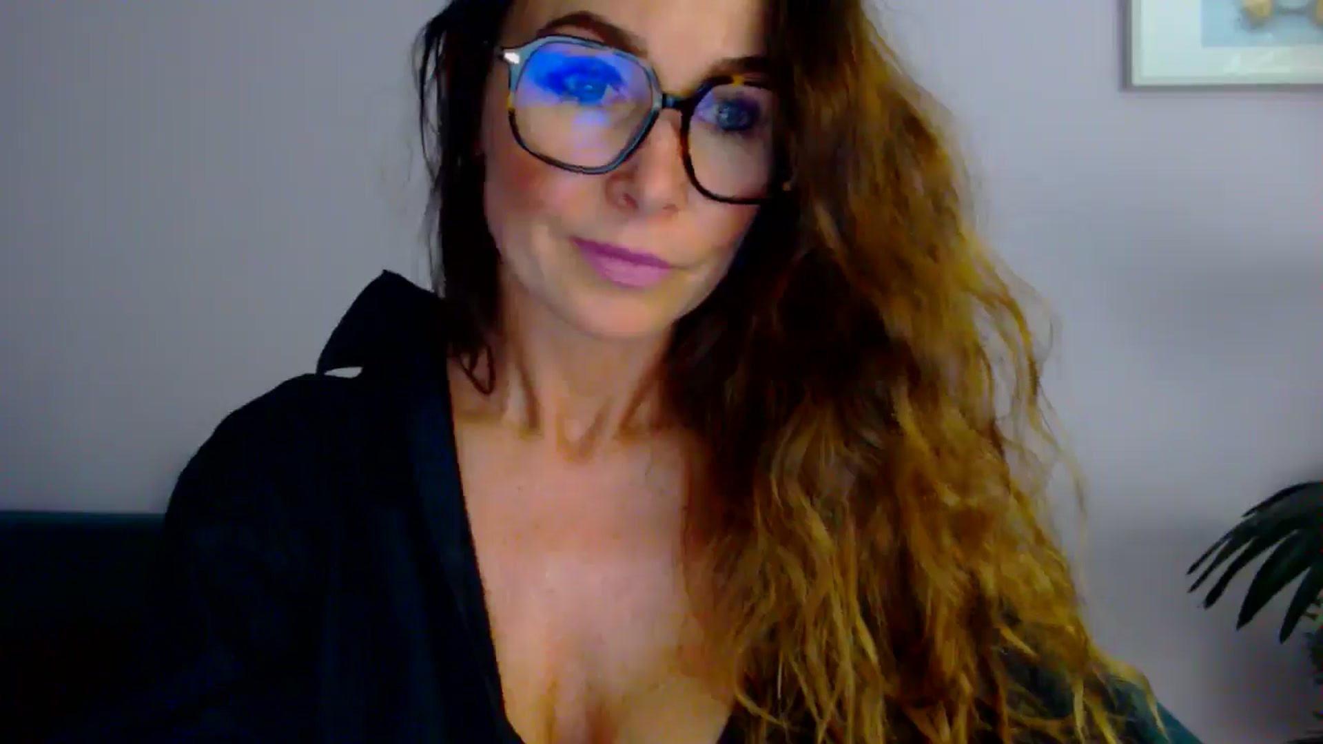 Gallery image thumbnail from Delilah_sweet's myfreecams stream on, 07/29/2025, 16:05 image 6 of 20