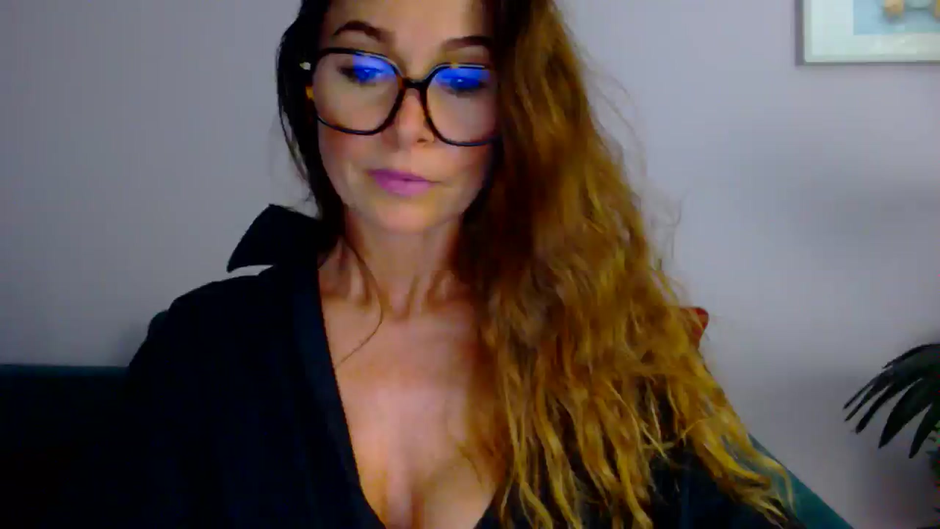 Gallery image thumbnail from Delilah_sweet's myfreecams stream on, 07/29/2025, 16:05 image 12 of 20