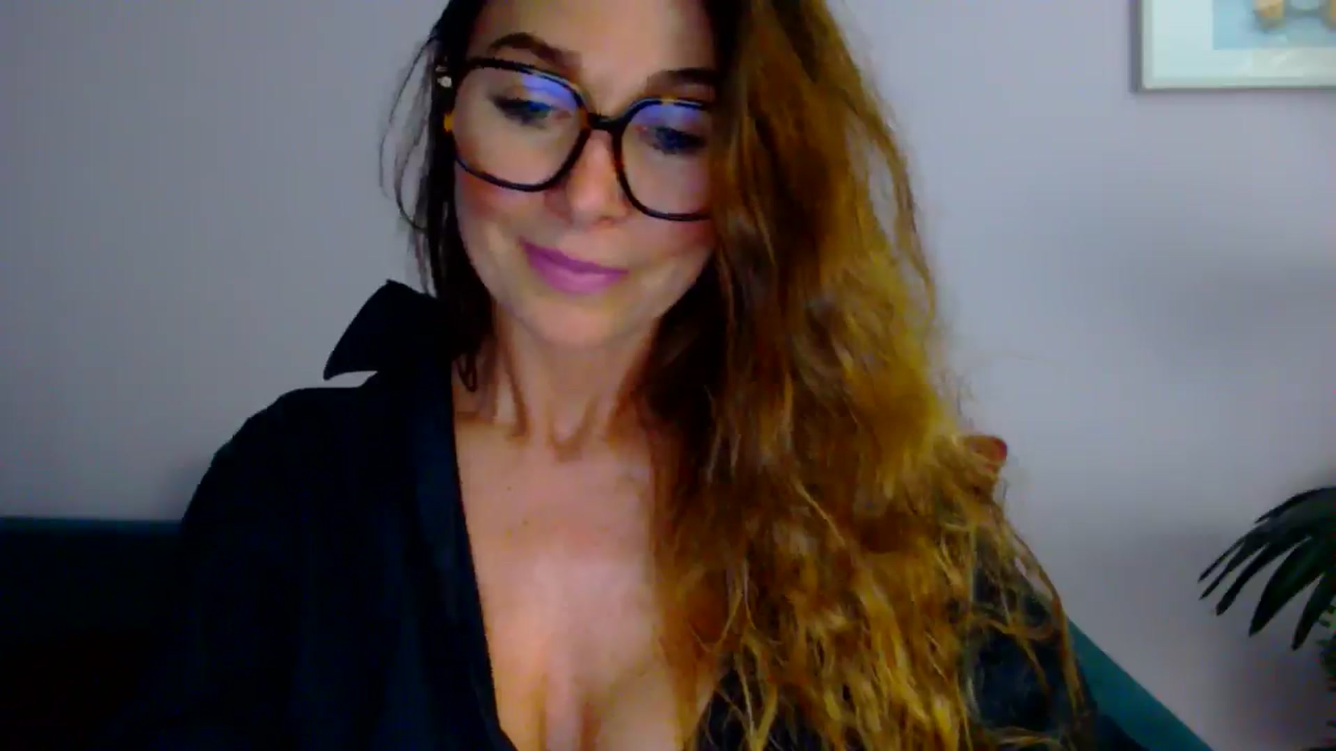 Gallery image thumbnail from Delilah_sweet's myfreecams stream on, 07/29/2025, 16:05 image 9 of 20