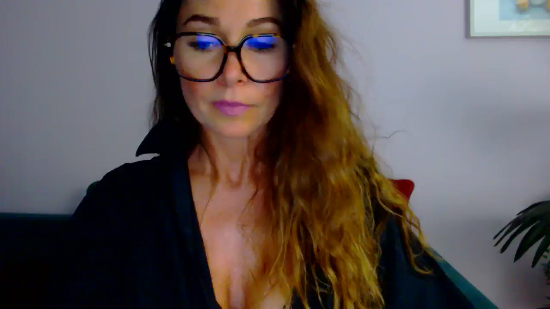 Gallery image thumbnail from Delilah_sweet's myfreecams stream on, 07/29/2025, 16:16 image 11 of 20