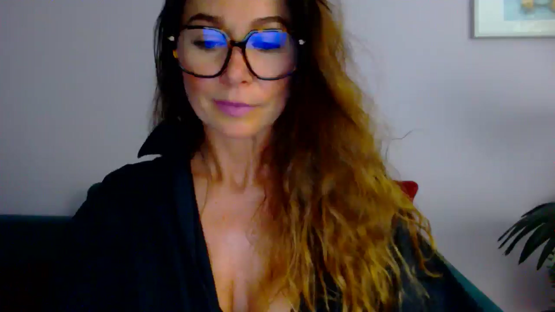 Gallery image thumbnail from Delilah_sweet's myfreecams stream on, 07/29/2025, 16:16 image 13 of 20