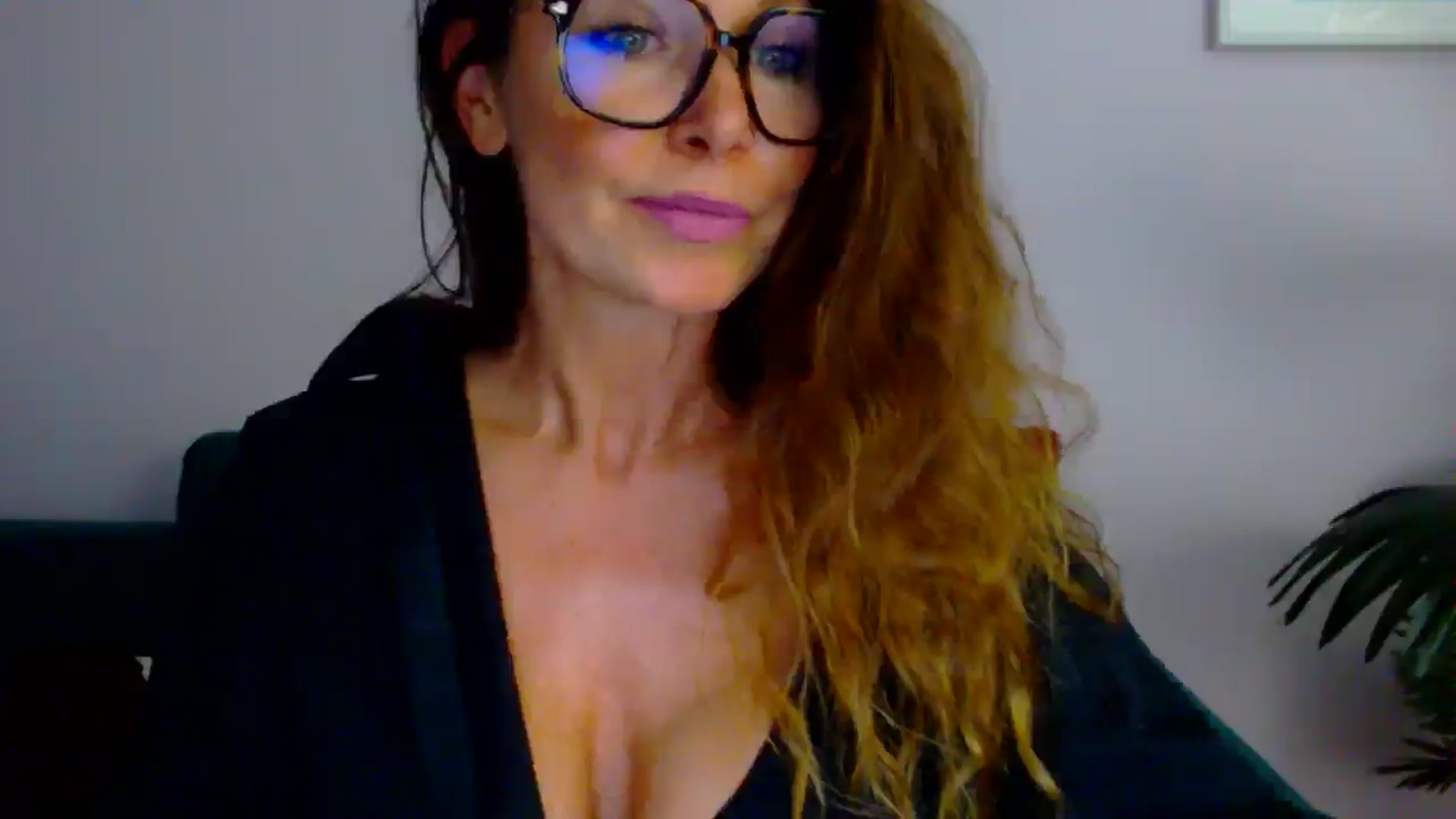 Gallery image thumbnail from Delilah_sweet's myfreecams stream on, 07/29/2025, 17:17 image 14 of 20