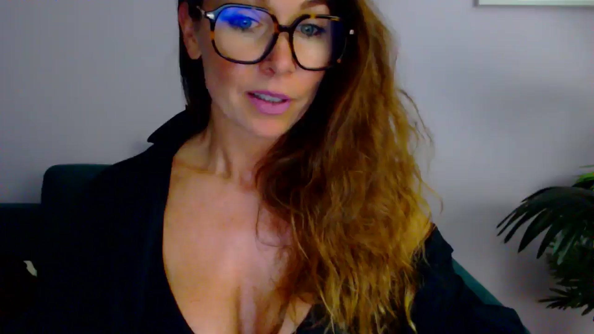 Gallery image thumbnail from Delilah_sweet's myfreecams stream on, 07/29/2025, 17:39 image 9 of 20
