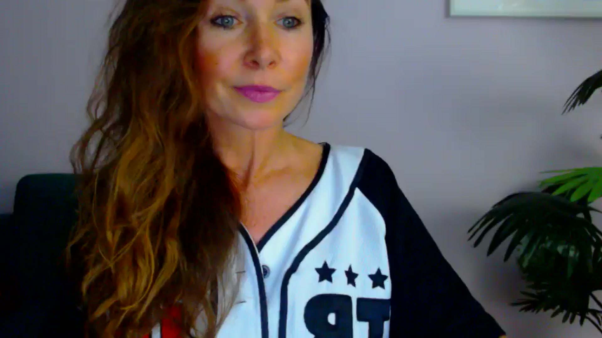 Gallery image thumbnail from Delilah_sweet's myfreecams stream on, 07/30/2025, 17:13 image 15 of 20