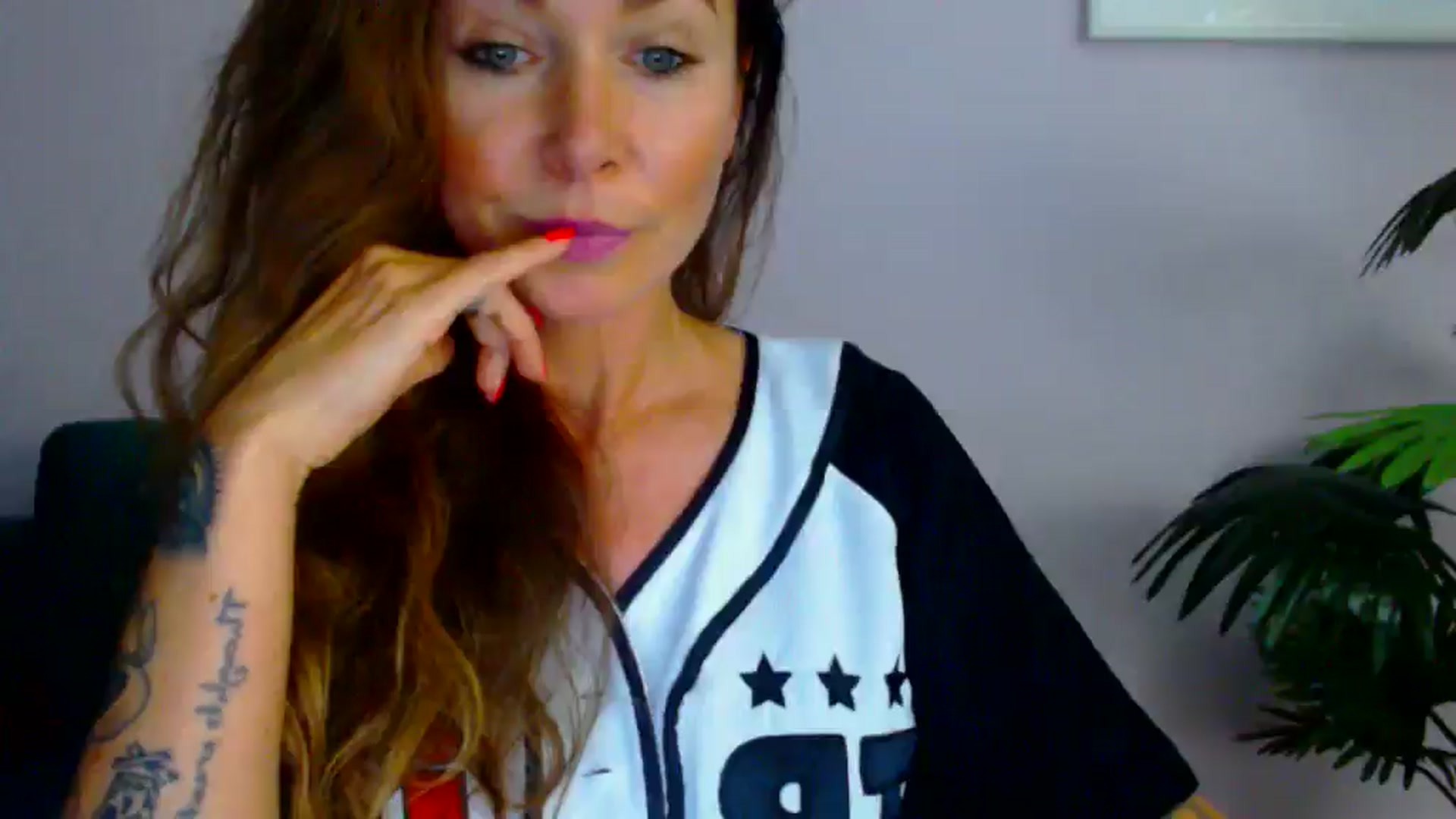 Gallery image thumbnail from Delilah_sweet's myfreecams stream on, 07/30/2025, 17:13 image 17 of 20