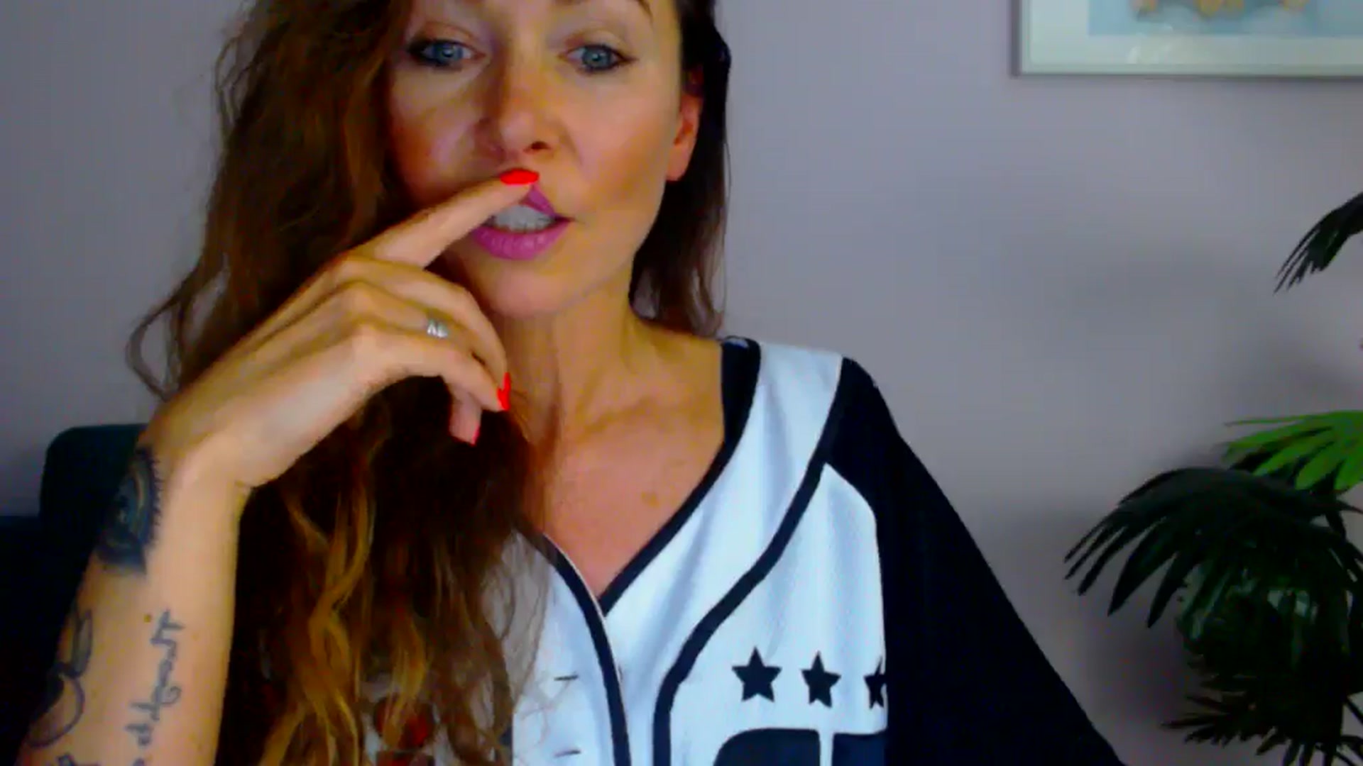 Gallery image thumbnail from Delilah_sweet's myfreecams stream on, 07/30/2025, 17:13 image 7 of 20