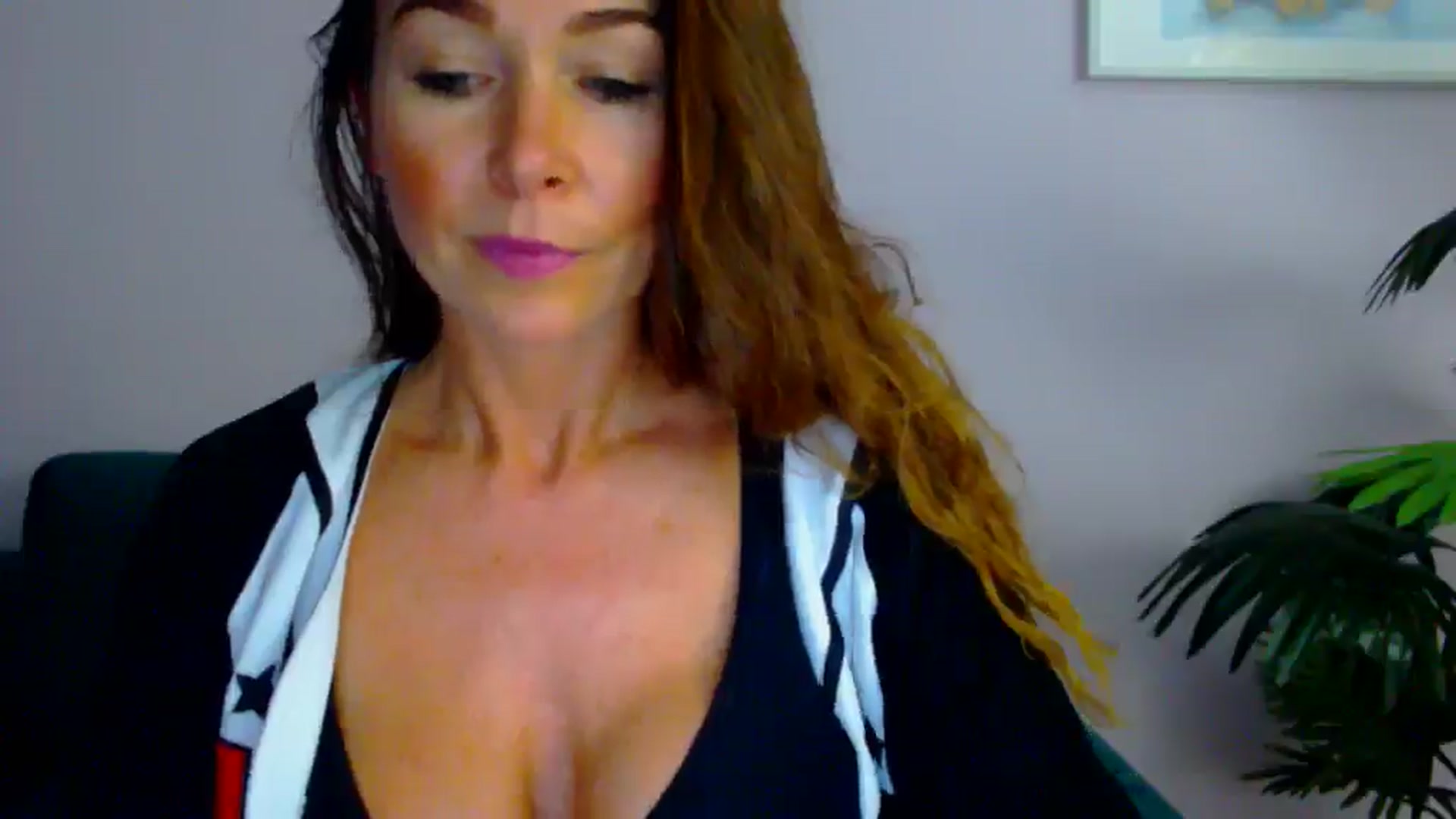 Gallery image thumbnail from Delilah_sweet's myfreecams stream on, 07/30/2025, 17:43 image 6 of 20