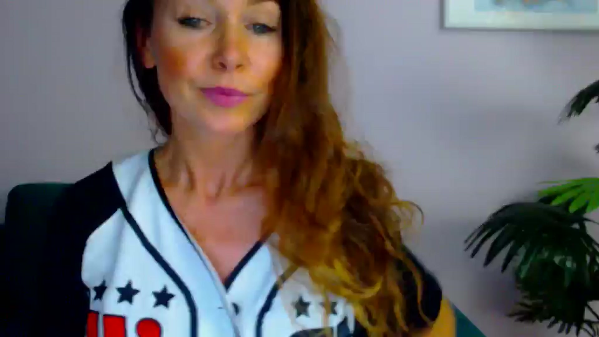 Gallery image thumbnail from Delilah_sweet's myfreecams stream on, 07/30/2025, 17:43 image 15 of 20