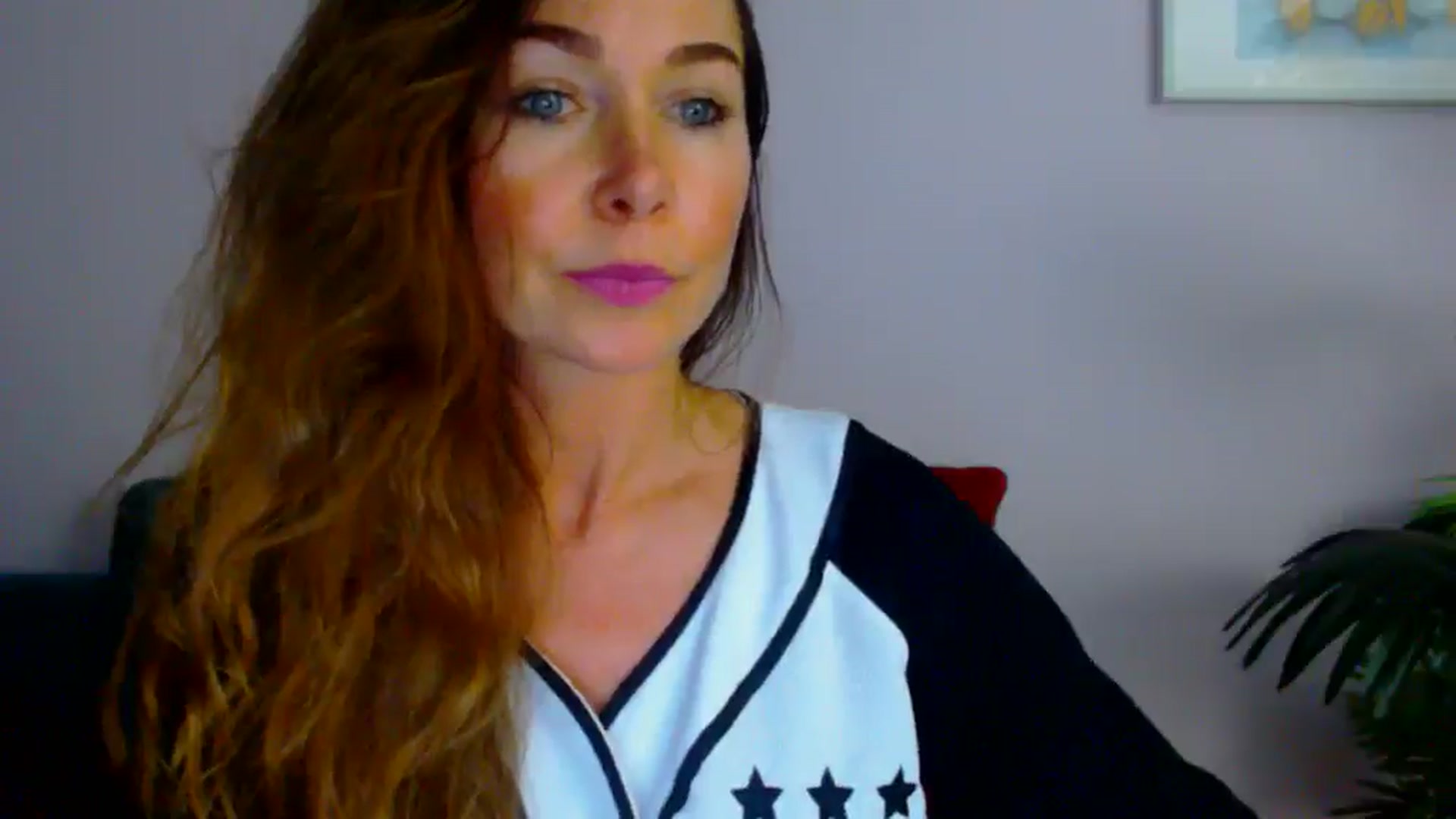 Gallery image thumbnail from Delilah_sweet's myfreecams stream on, 07/30/2025, 18:27 image 19 of 20