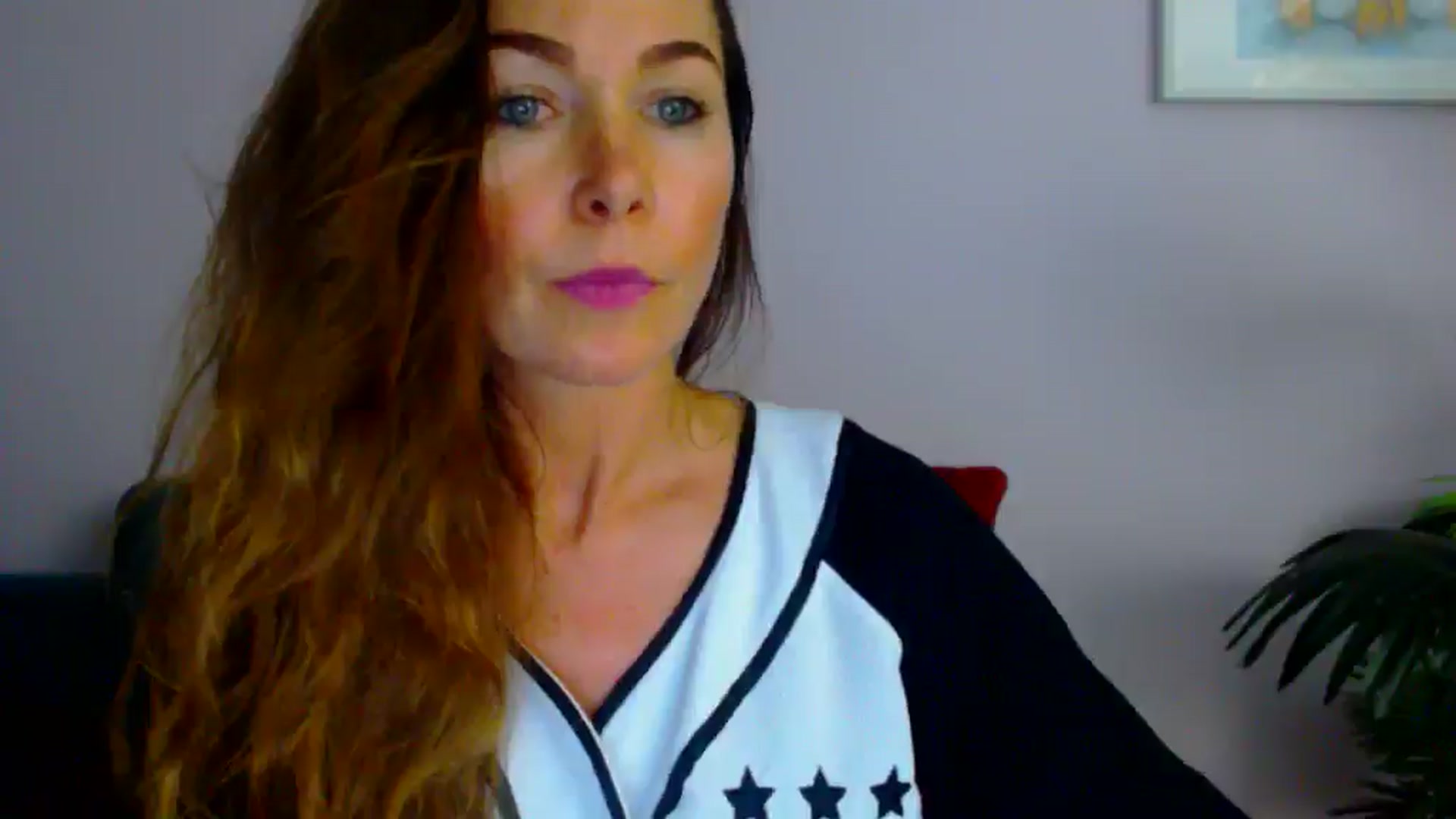 Gallery image thumbnail from Delilah_sweet's myfreecams stream on, 07/30/2025, 18:27 image 18 of 20