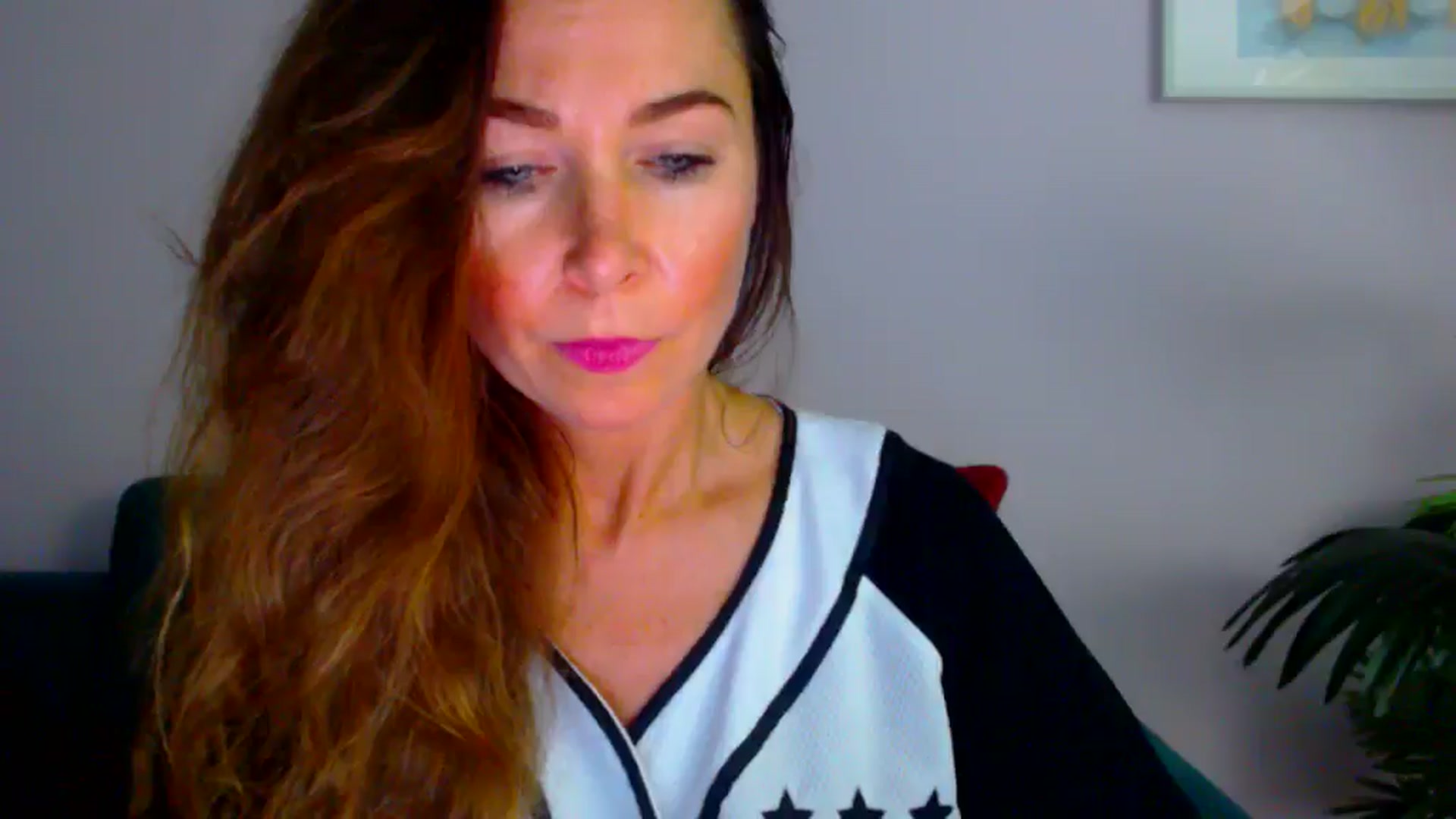 Gallery image thumbnail from Delilah_sweet's myfreecams stream on, 07/30/2025, 18:27 image 12 of 20