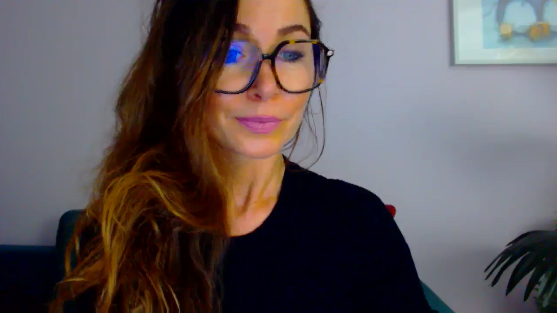 Gallery image thumbnail from Delilah_sweet's myfreecams stream on, 08/04/2025, 16:11 image 7 of 20