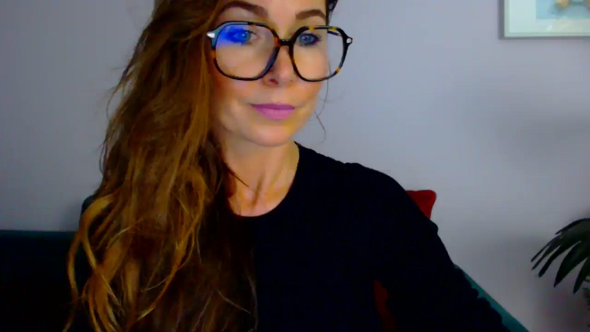 Gallery image thumbnail from Delilah_sweet's myfreecams stream on, 08/04/2025, 16:11 image 18 of 20