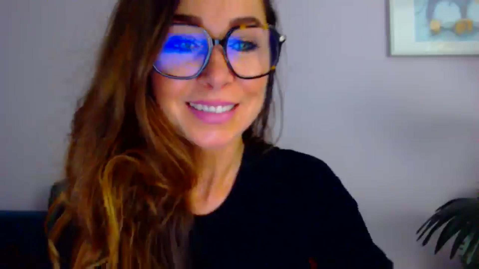 Gallery image thumbnail from Delilah_sweet's myfreecams stream on, 08/04/2025, 16:11 image 5 of 20