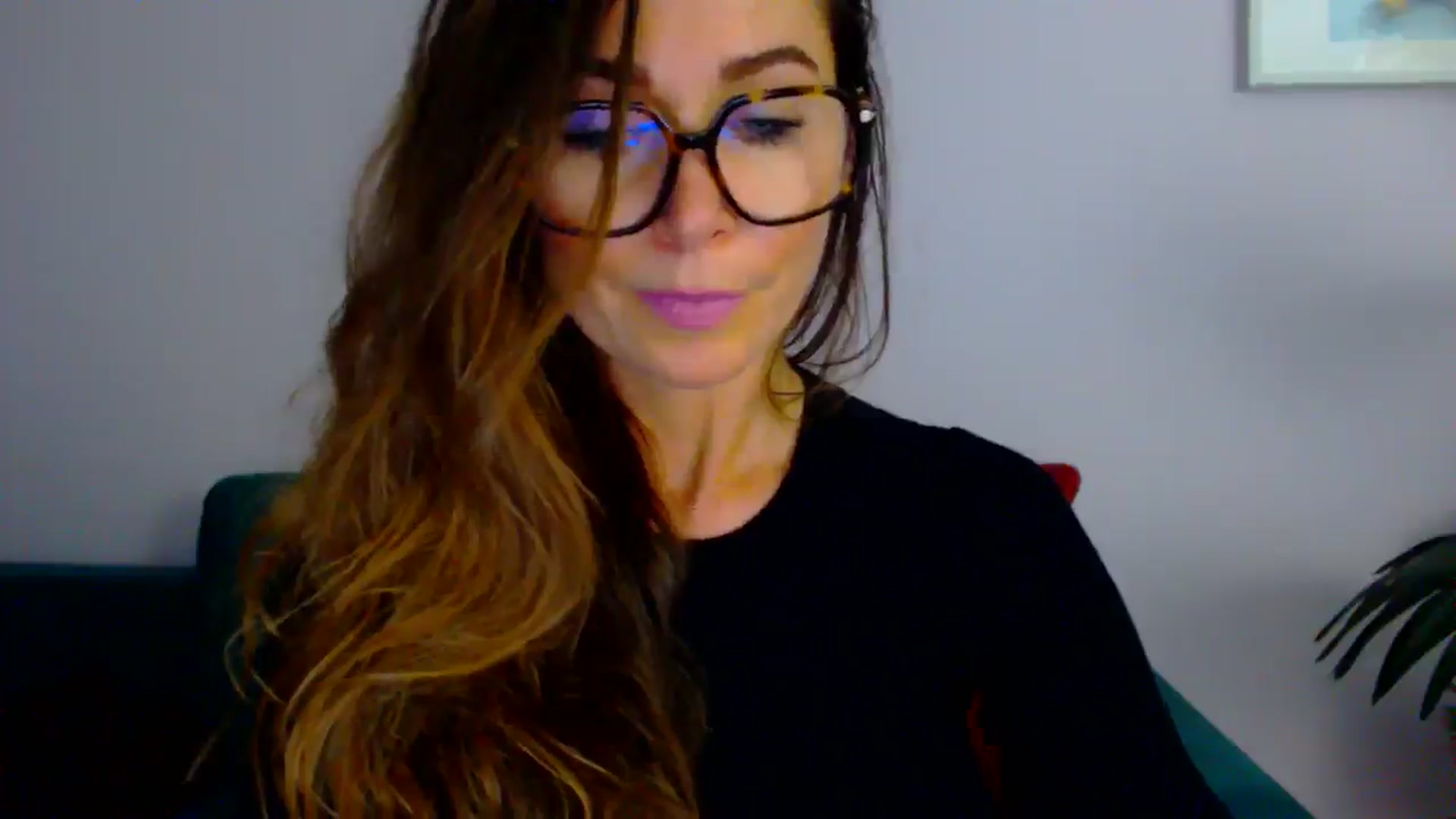 Gallery image thumbnail from Delilah_sweet's myfreecams stream on, 08/04/2025, 16:11 image 12 of 20