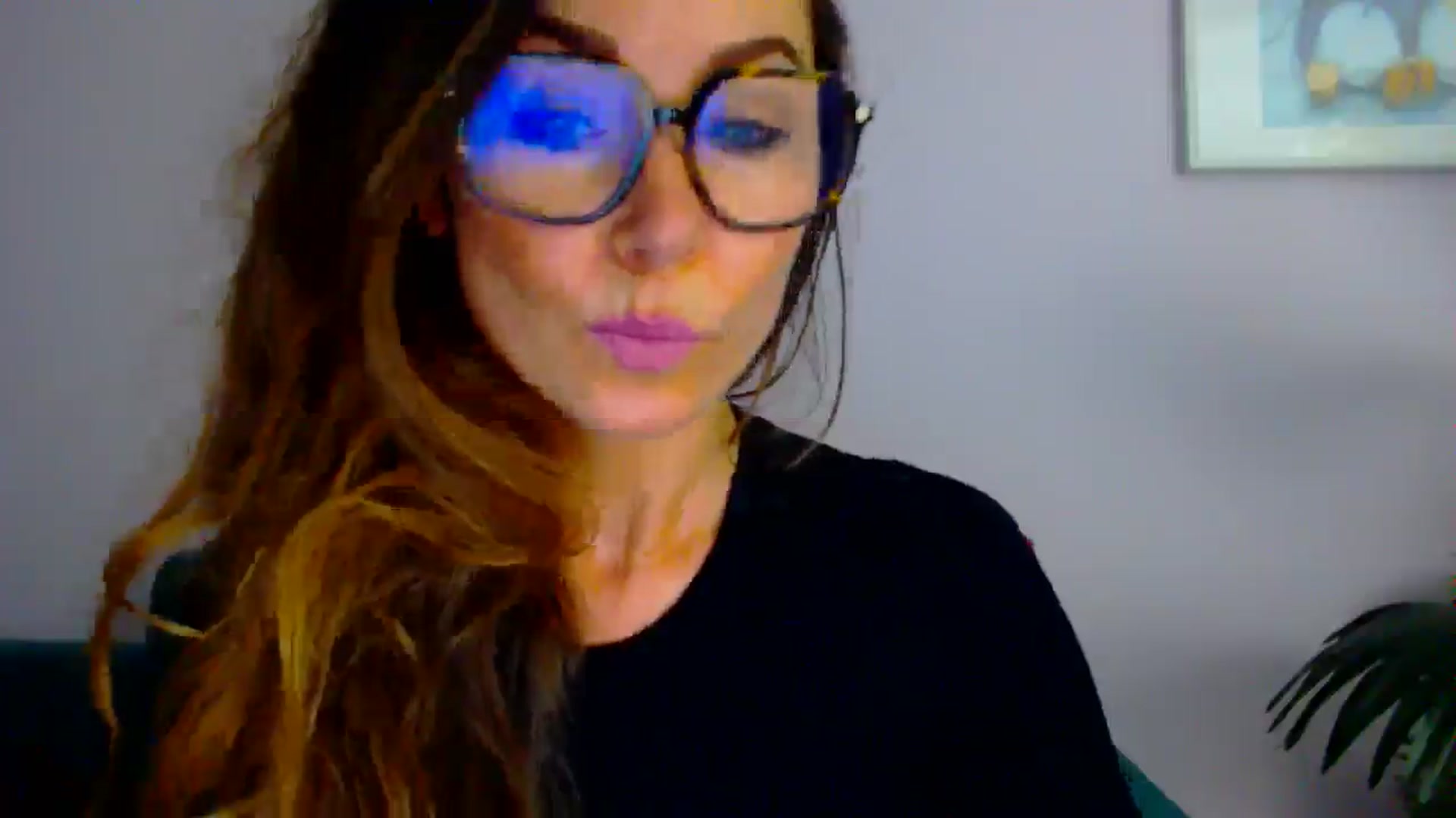 Gallery image thumbnail from Delilah_sweet's myfreecams stream on, 08/04/2025, 16:11 image 9 of 20