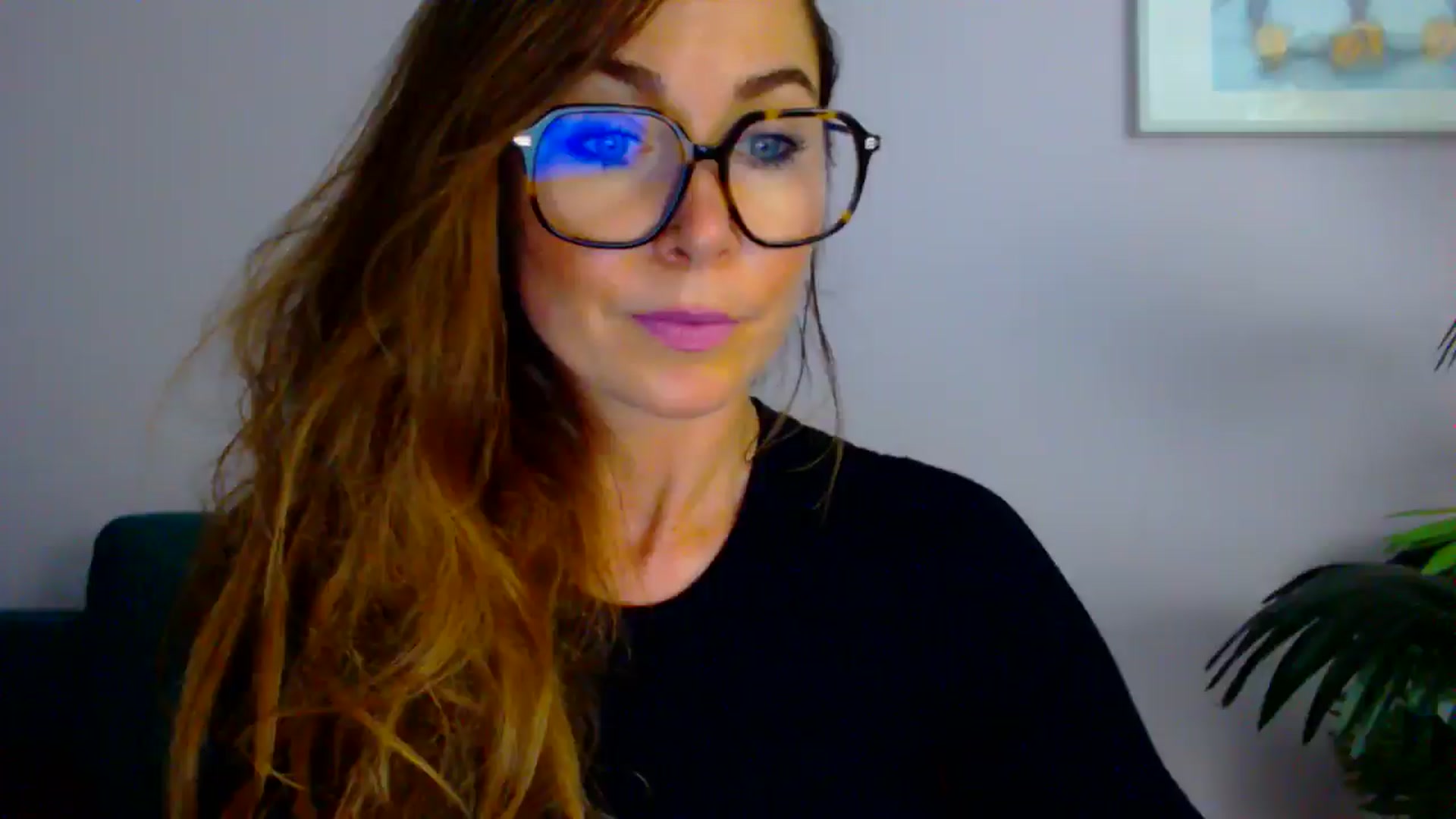 Gallery image thumbnail from Delilah_sweet's myfreecams stream on, 08/04/2025, 17:04 image 5 of 20