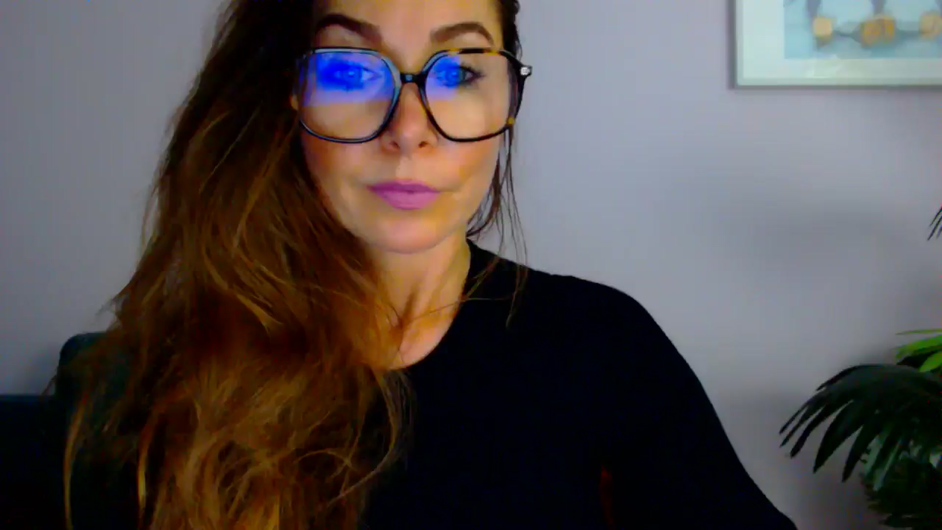 Gallery image thumbnail from Delilah_sweet's myfreecams stream on, 08/04/2025, 17:04 image 18 of 20