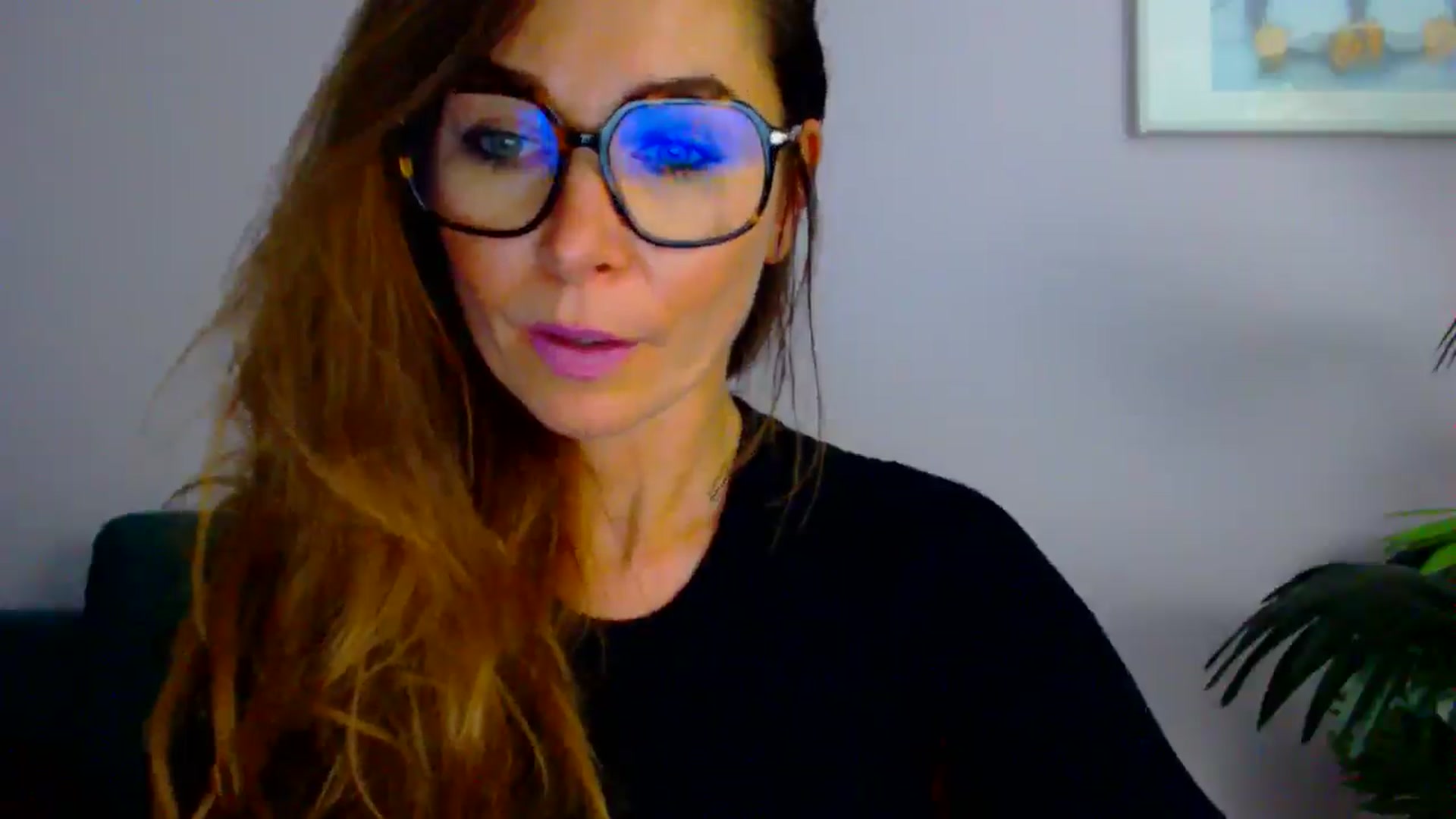 Gallery image thumbnail from Delilah_sweet's myfreecams stream on, 08/04/2025, 17:04 image 10 of 20