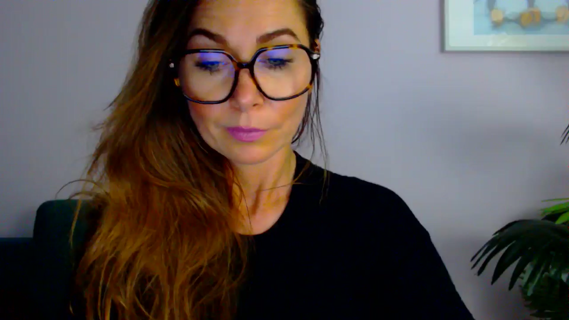 Gallery image thumbnail from Delilah_sweet's myfreecams stream on, 08/04/2025, 17:04 image 16 of 20