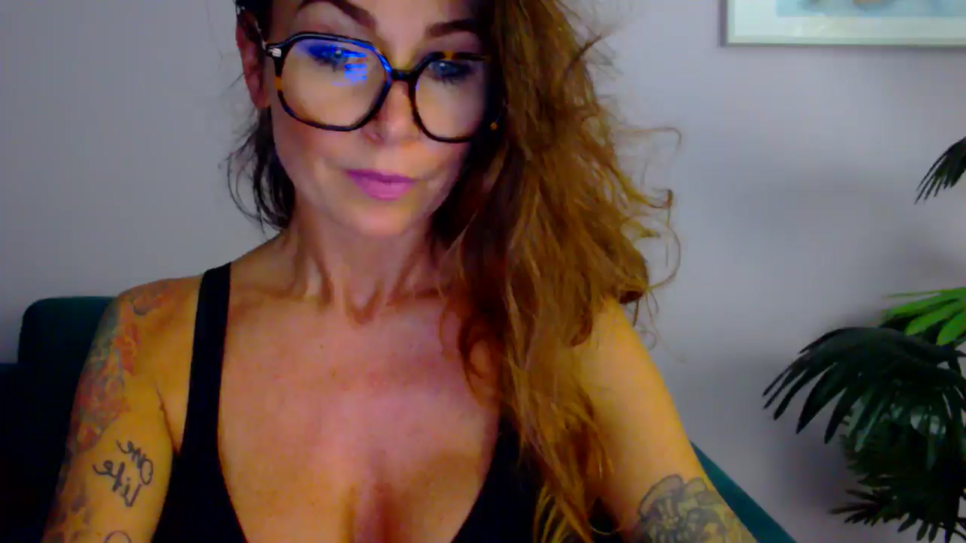 Gallery image thumbnail from Delilah_sweet's myfreecams stream on, 08/04/2025, 17:27 image 2 of 20