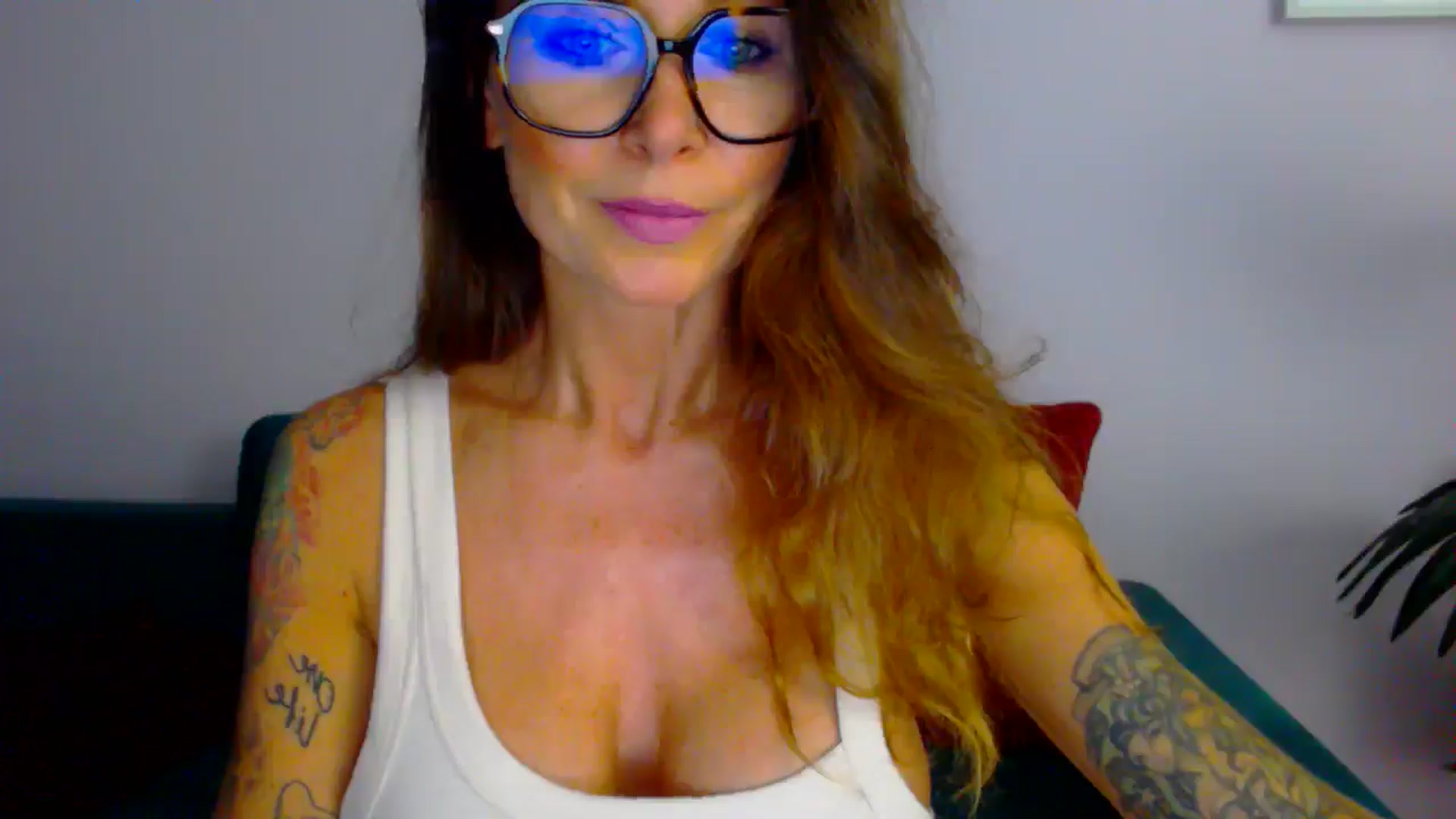 Gallery image thumbnail from Delilah_sweet's myfreecams stream on, 08/05/2025, 15:59 image 2 of 20