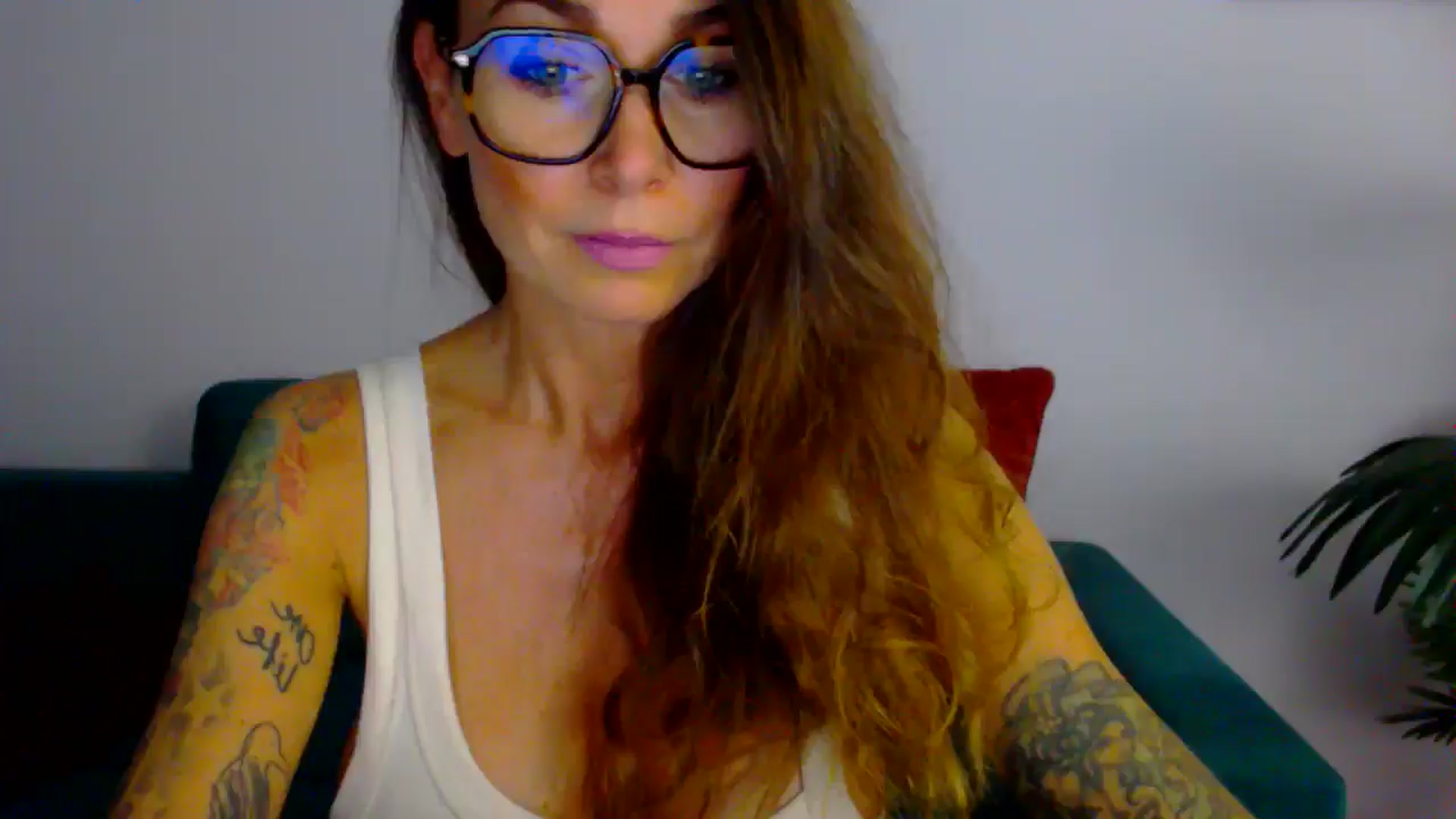 Gallery image thumbnail from Delilah_sweet's myfreecams stream on, 08/05/2025, 16:31 image 3 of 20