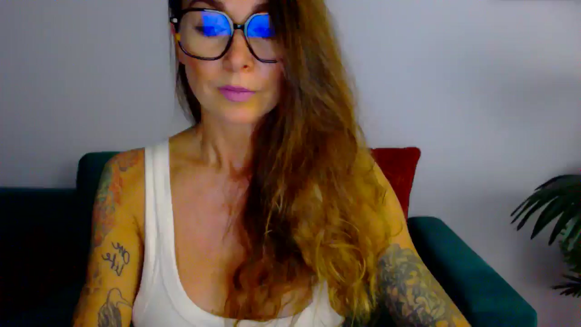 Gallery image thumbnail from Delilah_sweet's myfreecams stream on, 08/05/2025, 16:31 image 5 of 20