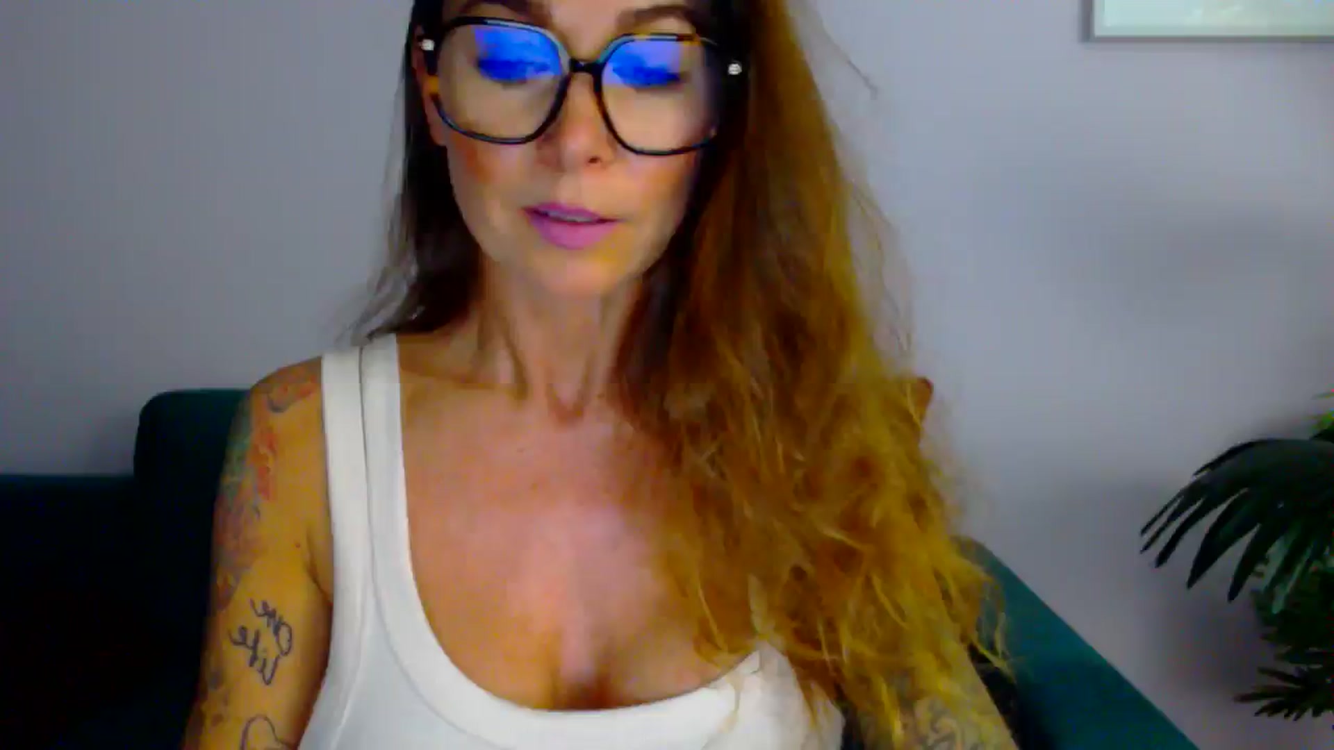Gallery image thumbnail from Delilah_sweet's myfreecams stream on, 08/05/2025, 17:17 image 8 of 20